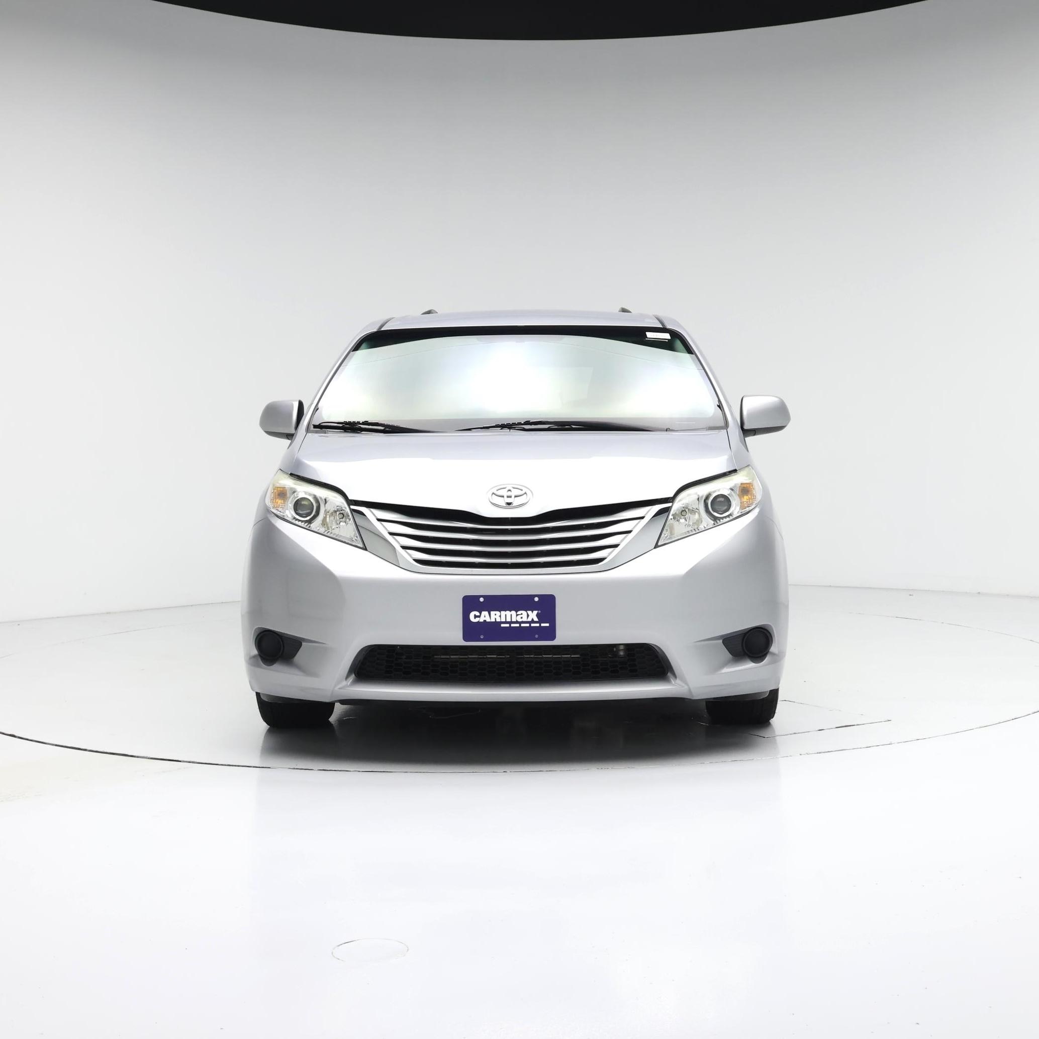 Thumbnail: 2015 Toyota Sienna - 5