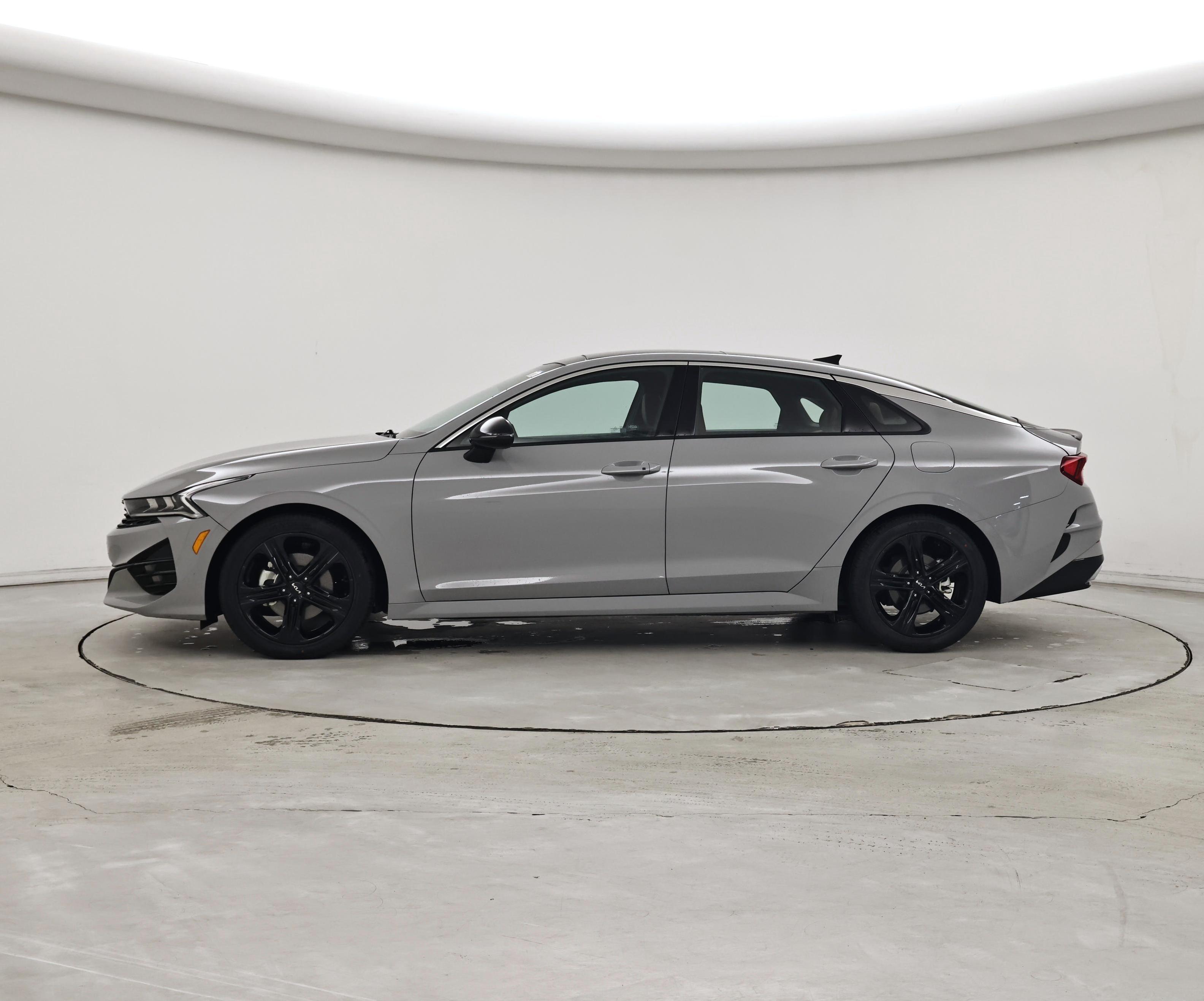 Thumbnail: 2023 Kia K5 - 3