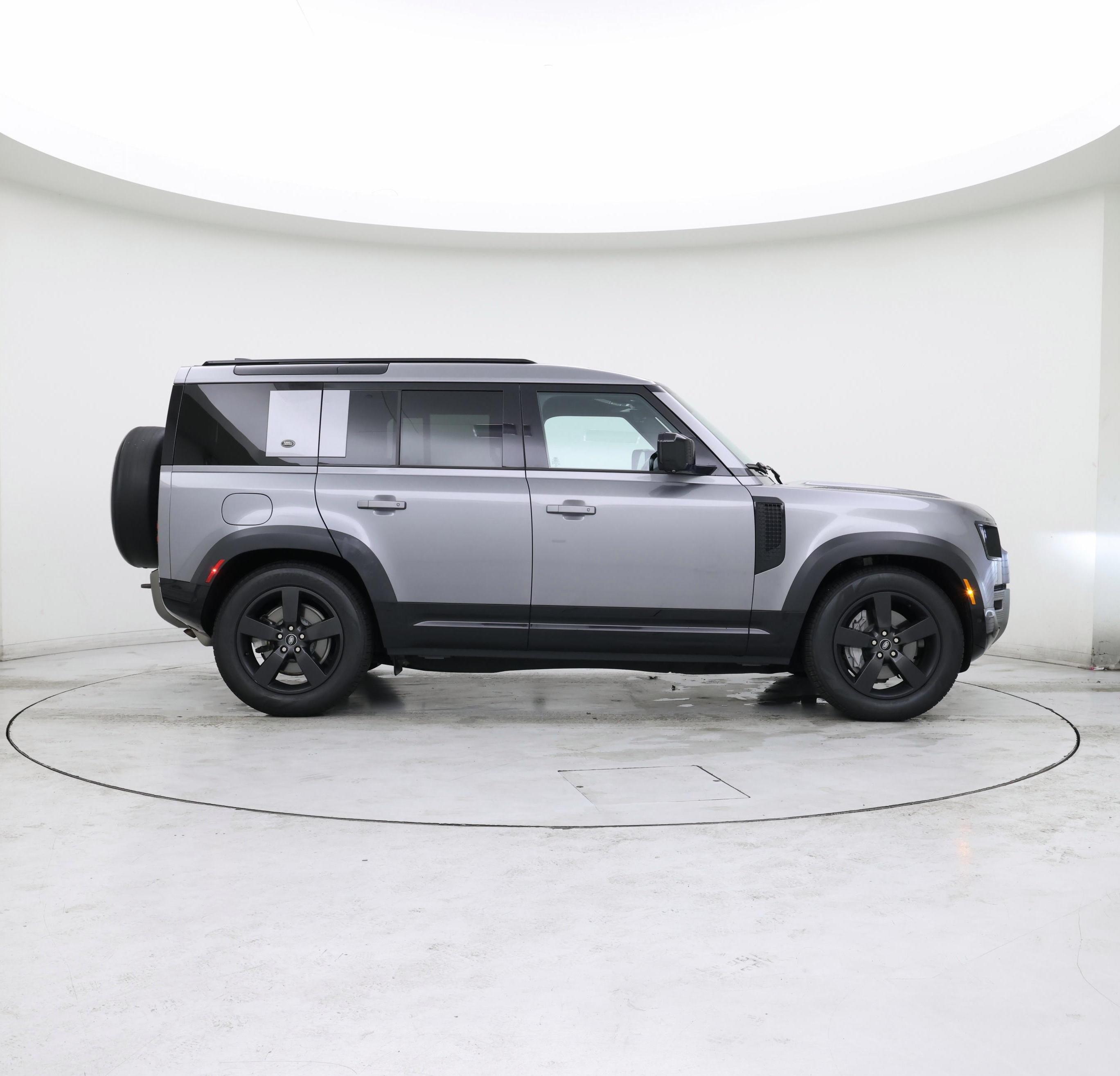 Thumbnail: 2022 Land Rover Defender - 7