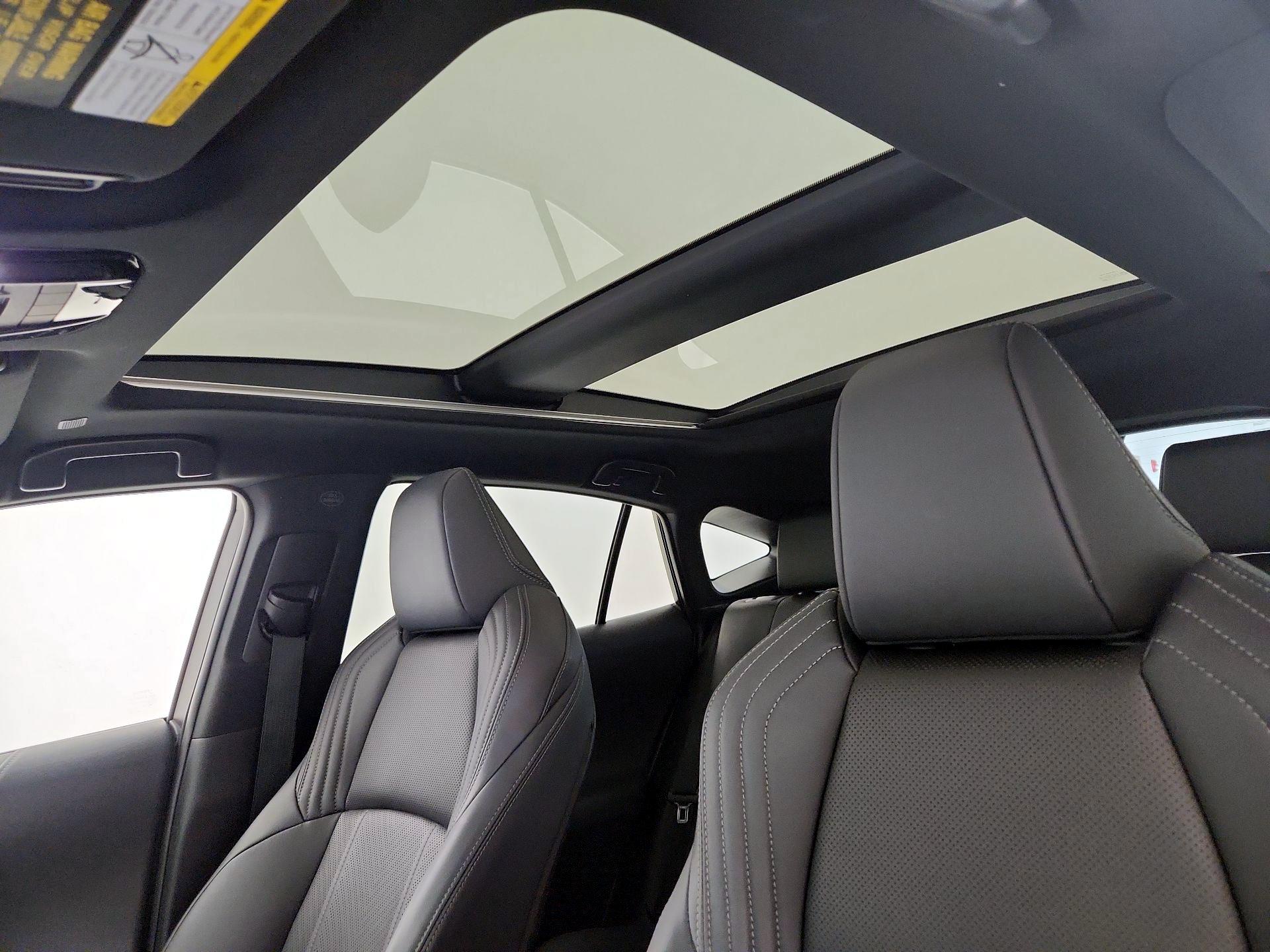 Thumbnail: 2024 Toyota Venza - 19