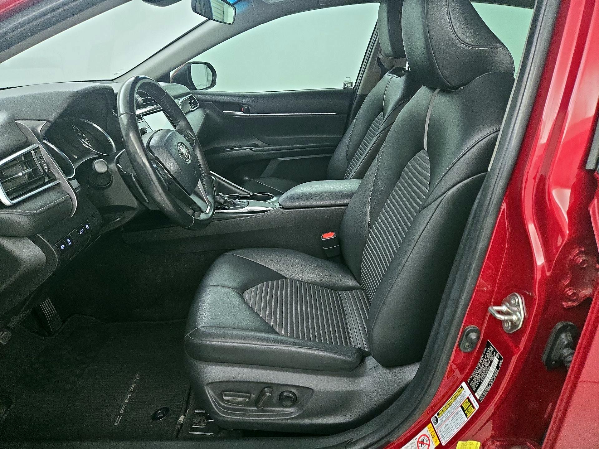 Thumbnail: 2018 Toyota Camry - 11