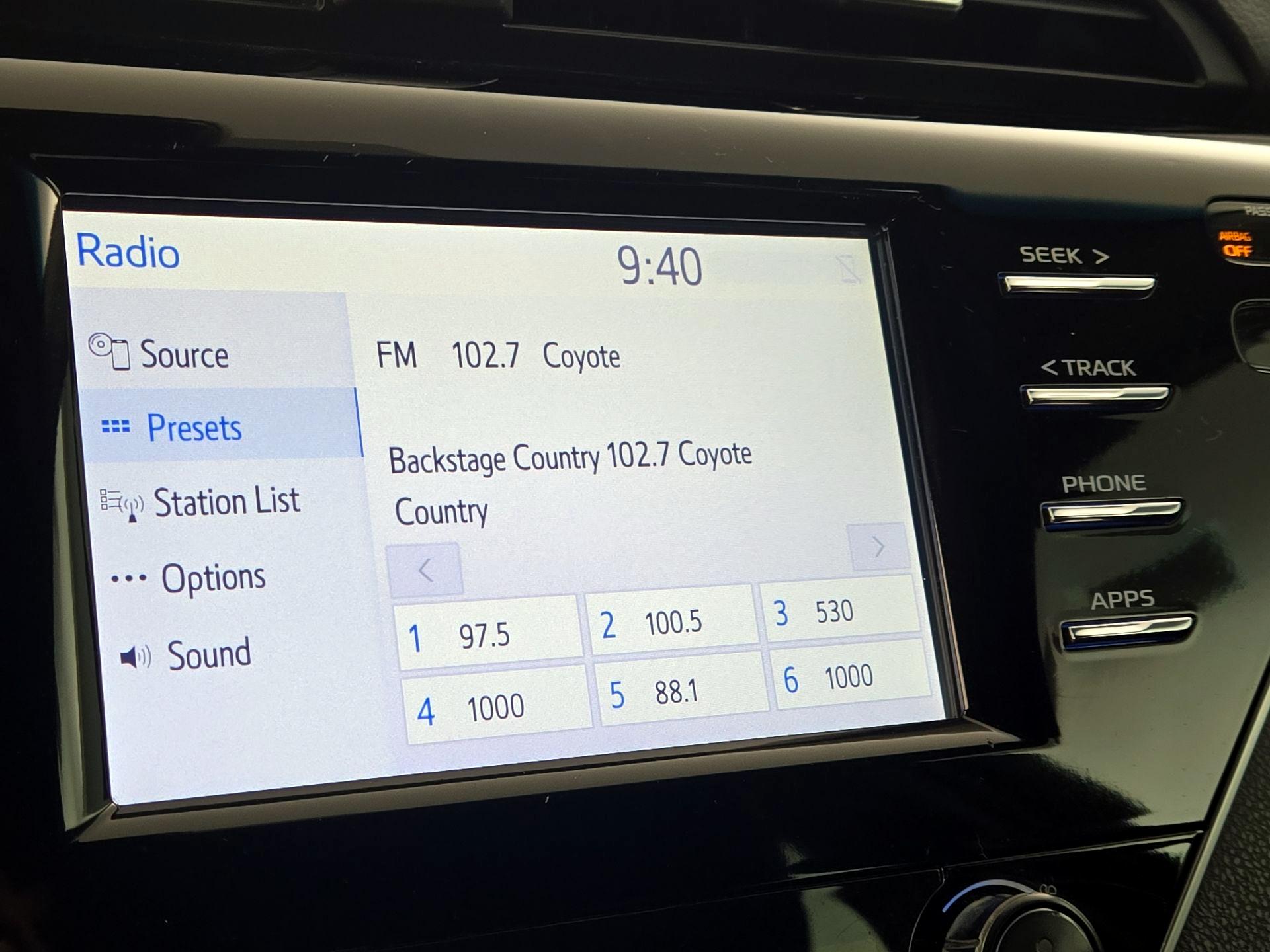 Thumbnail: 2018 Toyota Camry - 15