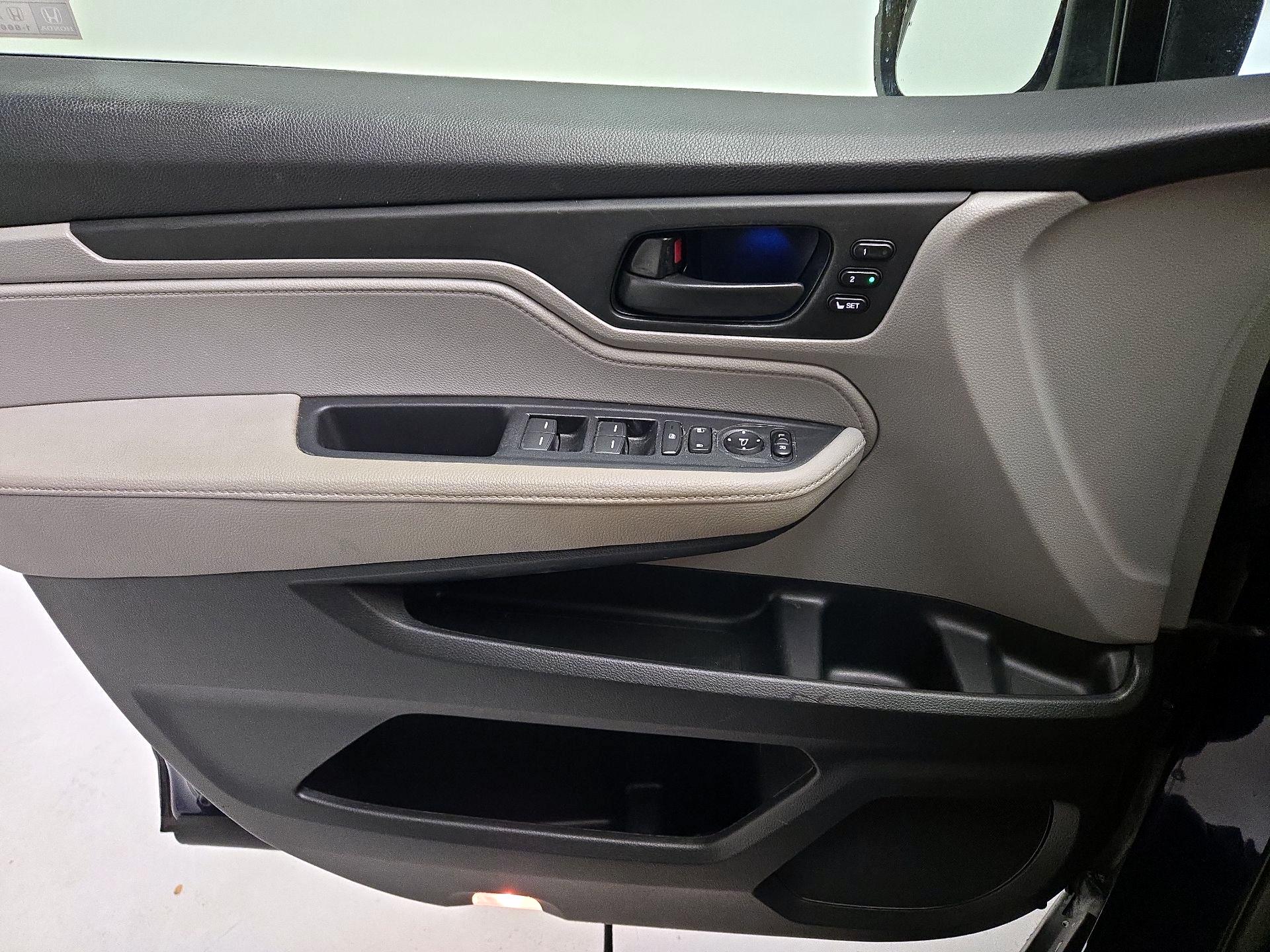 Thumbnail: 2021 Honda Odyssey - 10