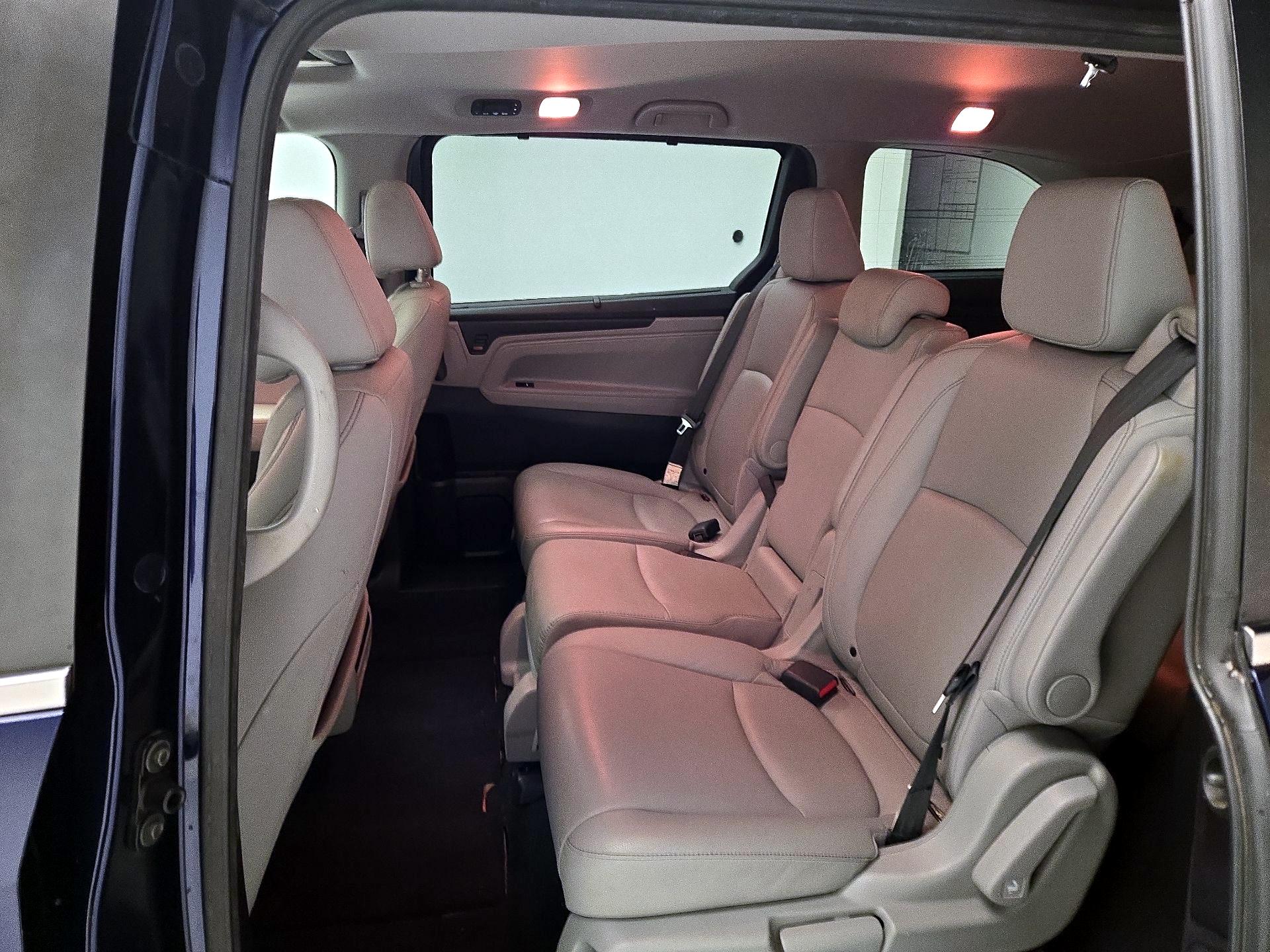 Thumbnail: 2021 Honda Odyssey - 18