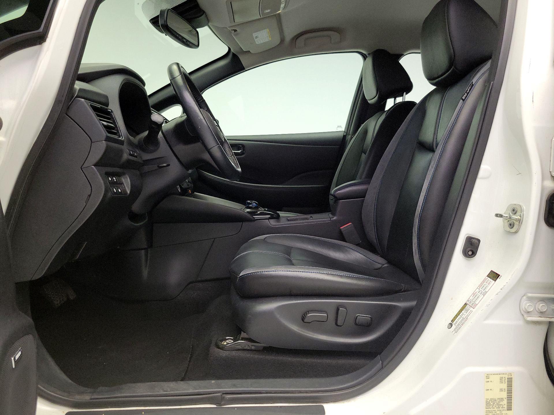 Thumbnail: 2019 Nissan Leaf - 11