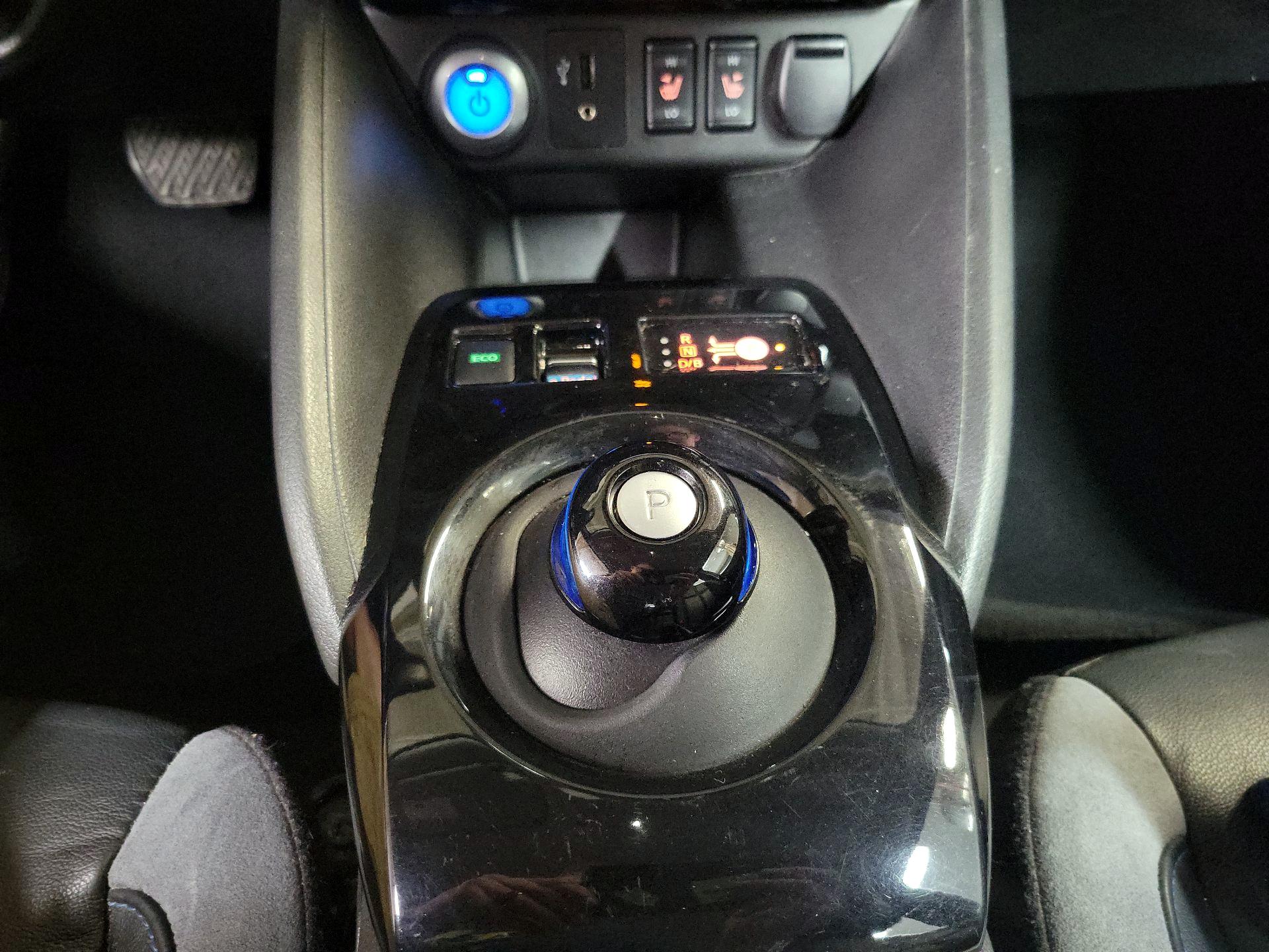 Thumbnail: 2019 Nissan Leaf - 18