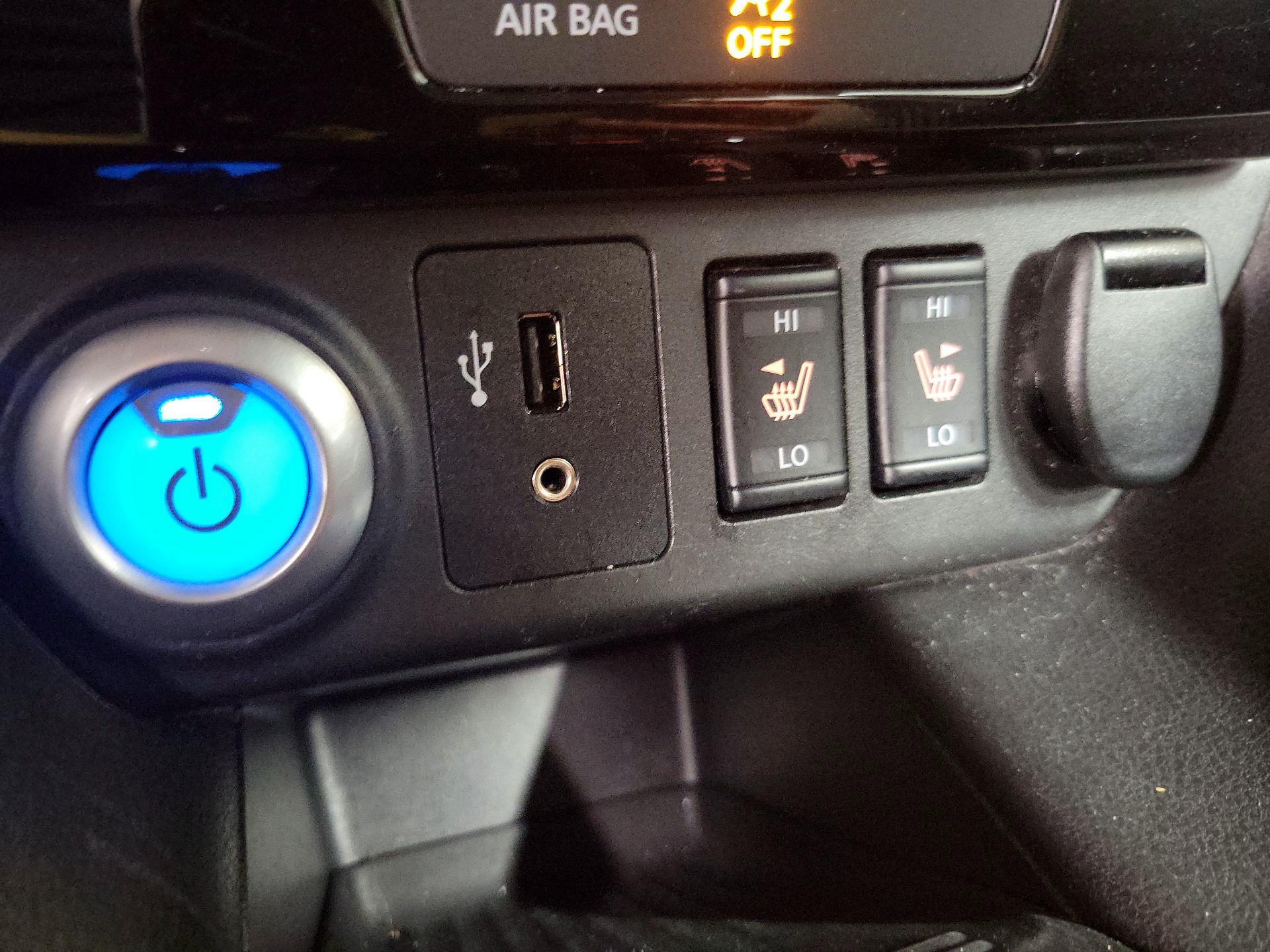 Thumbnail: 2019 Nissan Leaf - 19