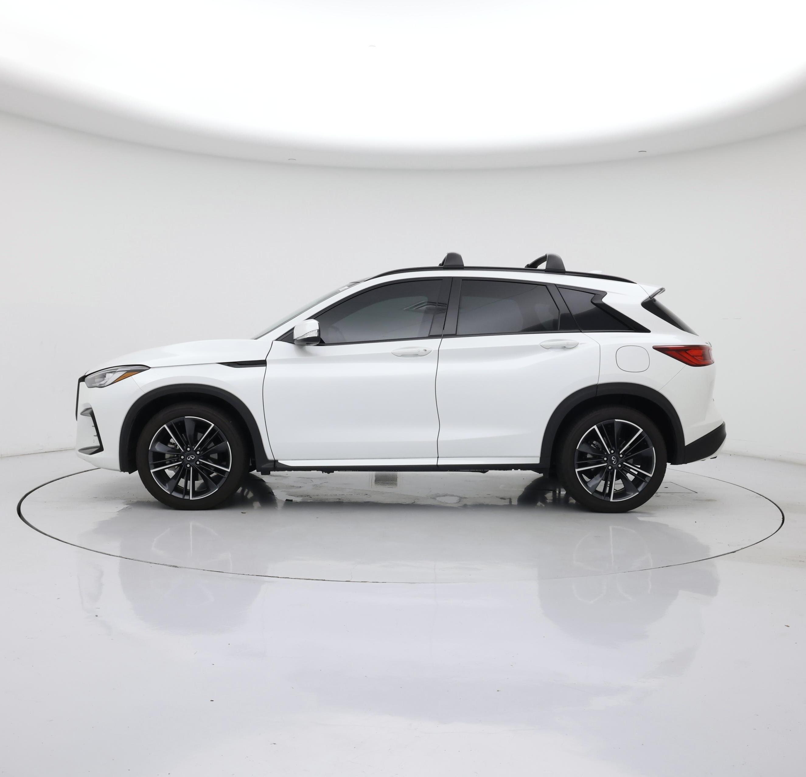 Thumbnail: 2025 INFINITI QX50 - 3