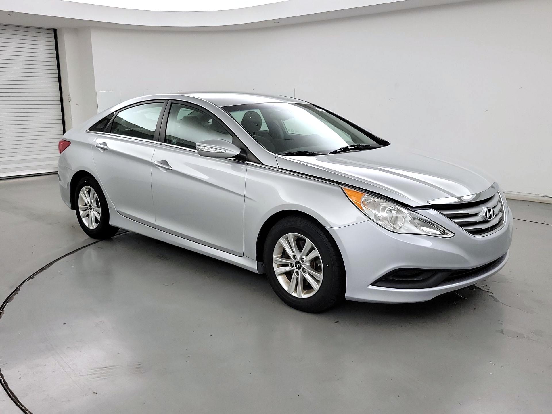 Thumbnail: 2014 Hyundai Sonata - 1