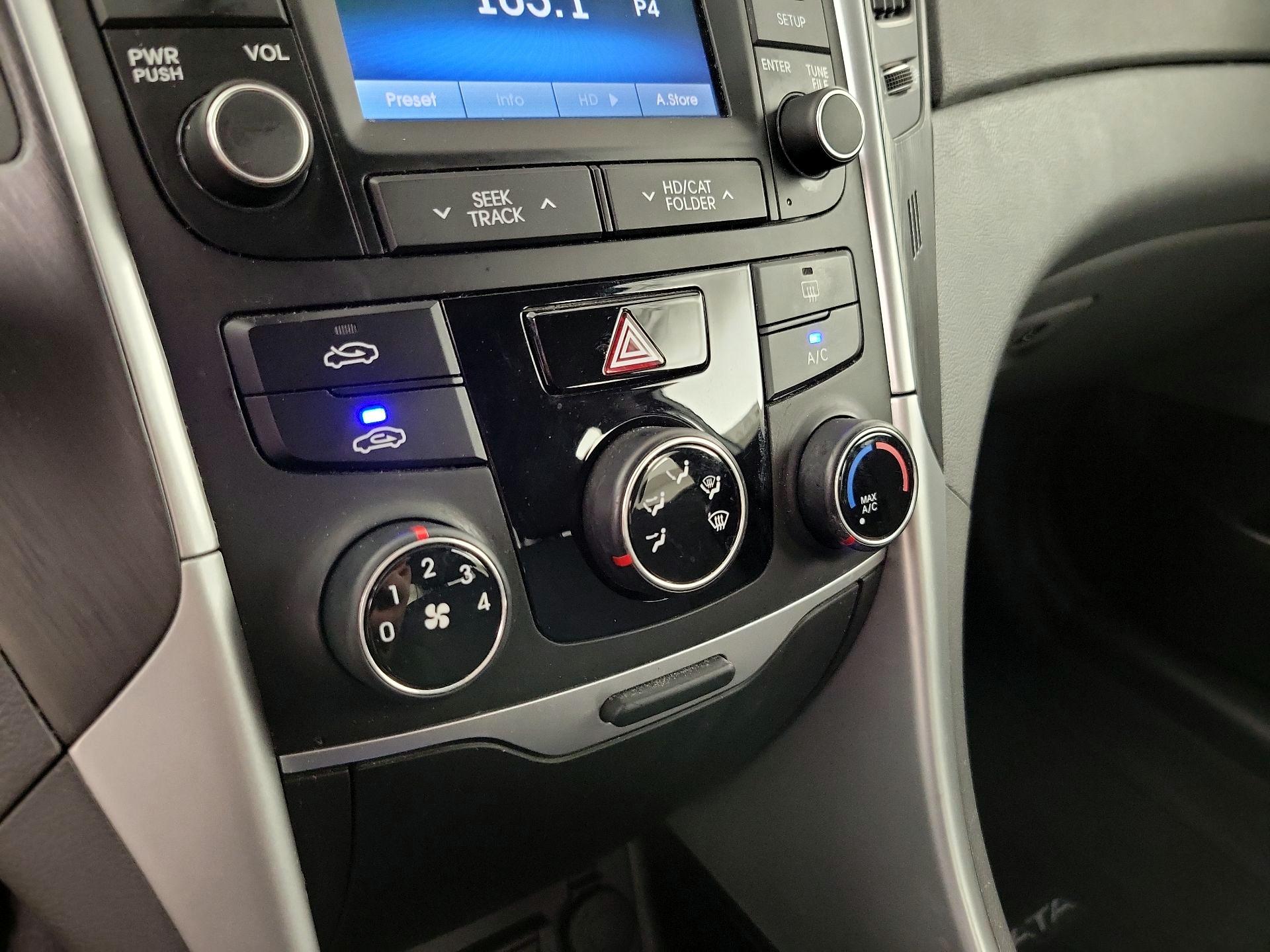 Thumbnail: 2014 Hyundai Sonata - 14