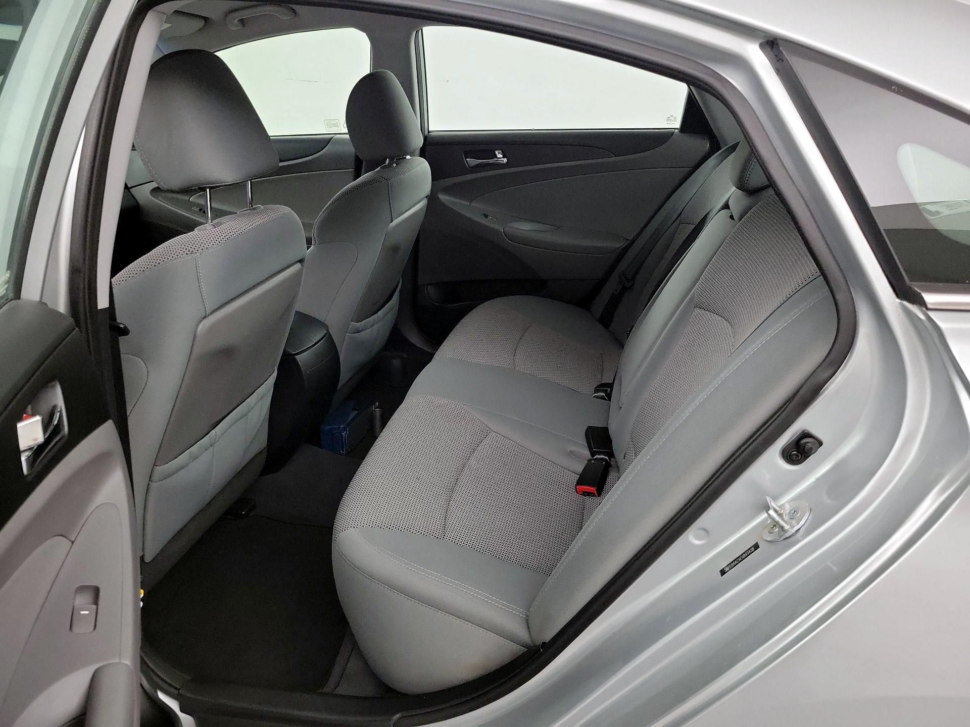 Thumbnail: 2014 Hyundai Sonata - 17