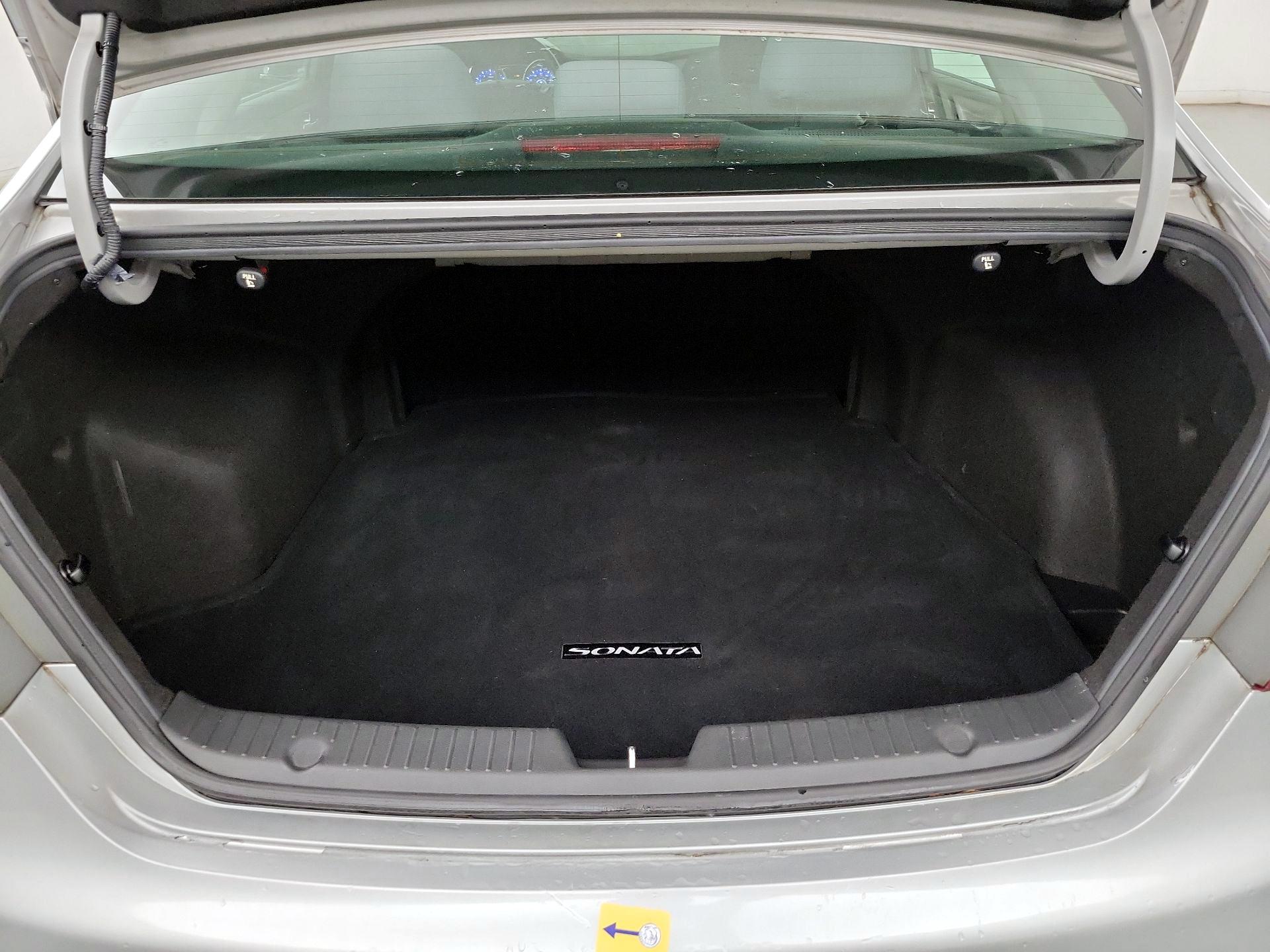 Thumbnail: 2014 Hyundai Sonata - 18