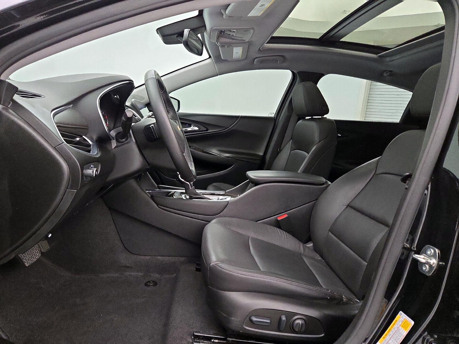 Thumbnail: 2023 Chevrolet Malibu - 11
