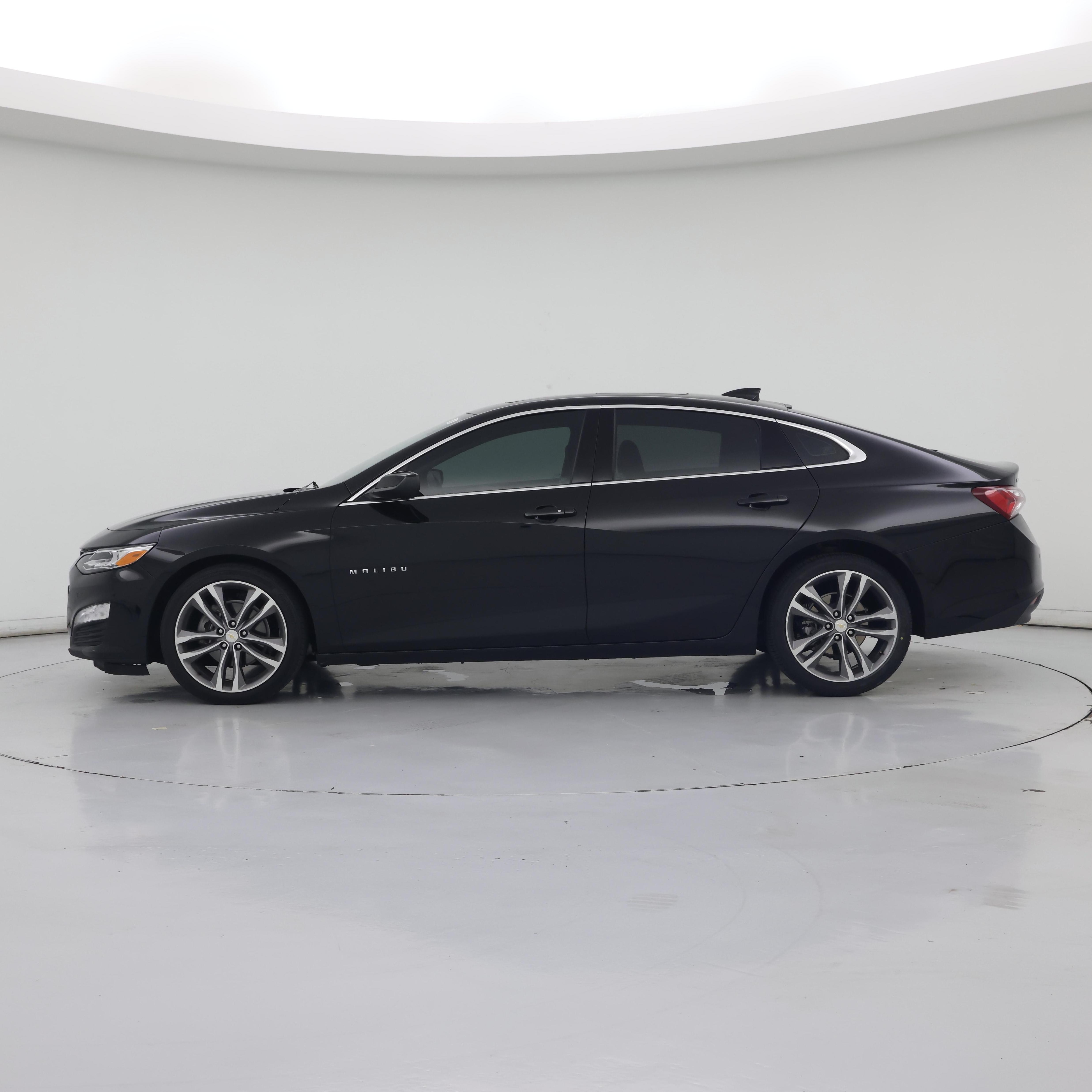 Thumbnail: 2023 Chevrolet Malibu - 3