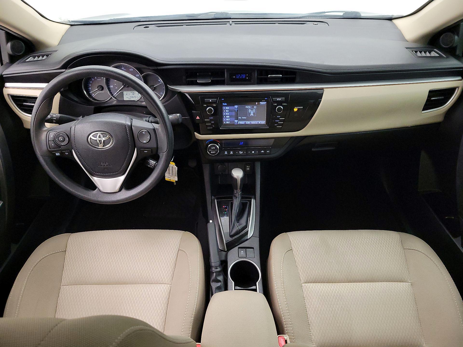 Thumbnail: 2015 Toyota Corolla - 9