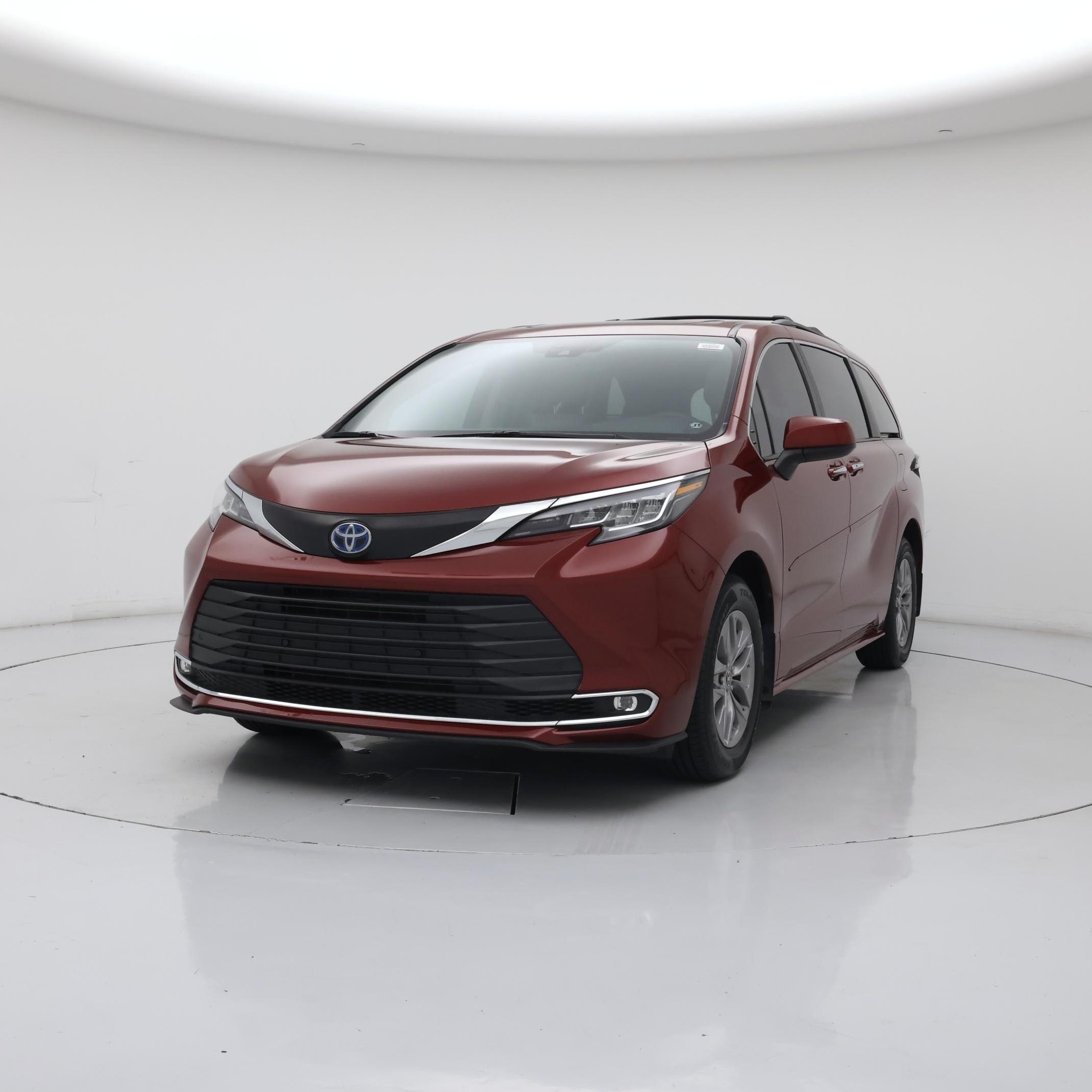 Thumbnail: 2023 Toyota Sienna - 4