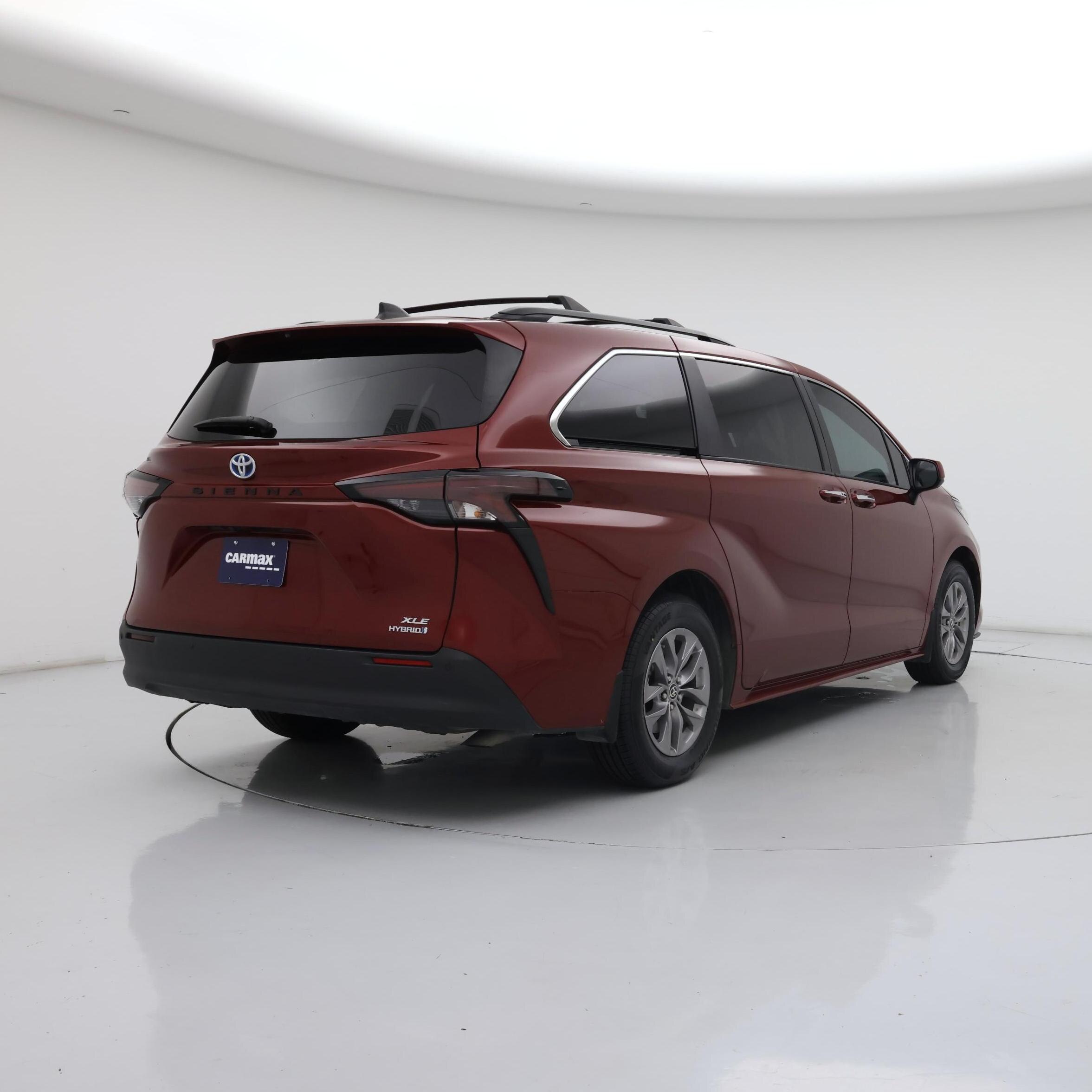 Thumbnail: 2023 Toyota Sienna - 8