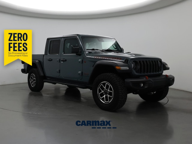 Gray 2025 Jeep Gladiator Pickup Truck Four-Wheel Drive Automatic