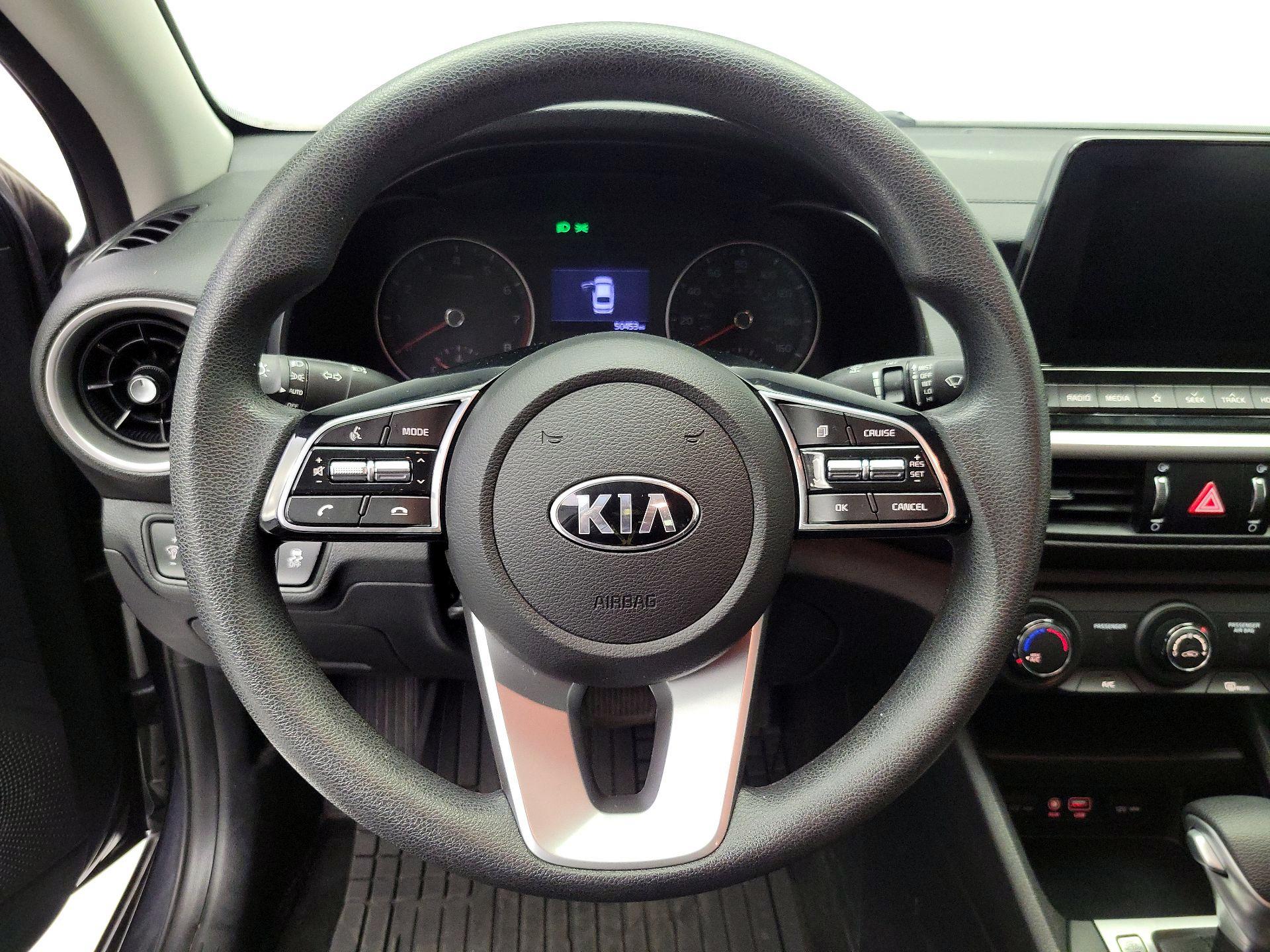 Thumbnail: 2020 Kia Forte - 10