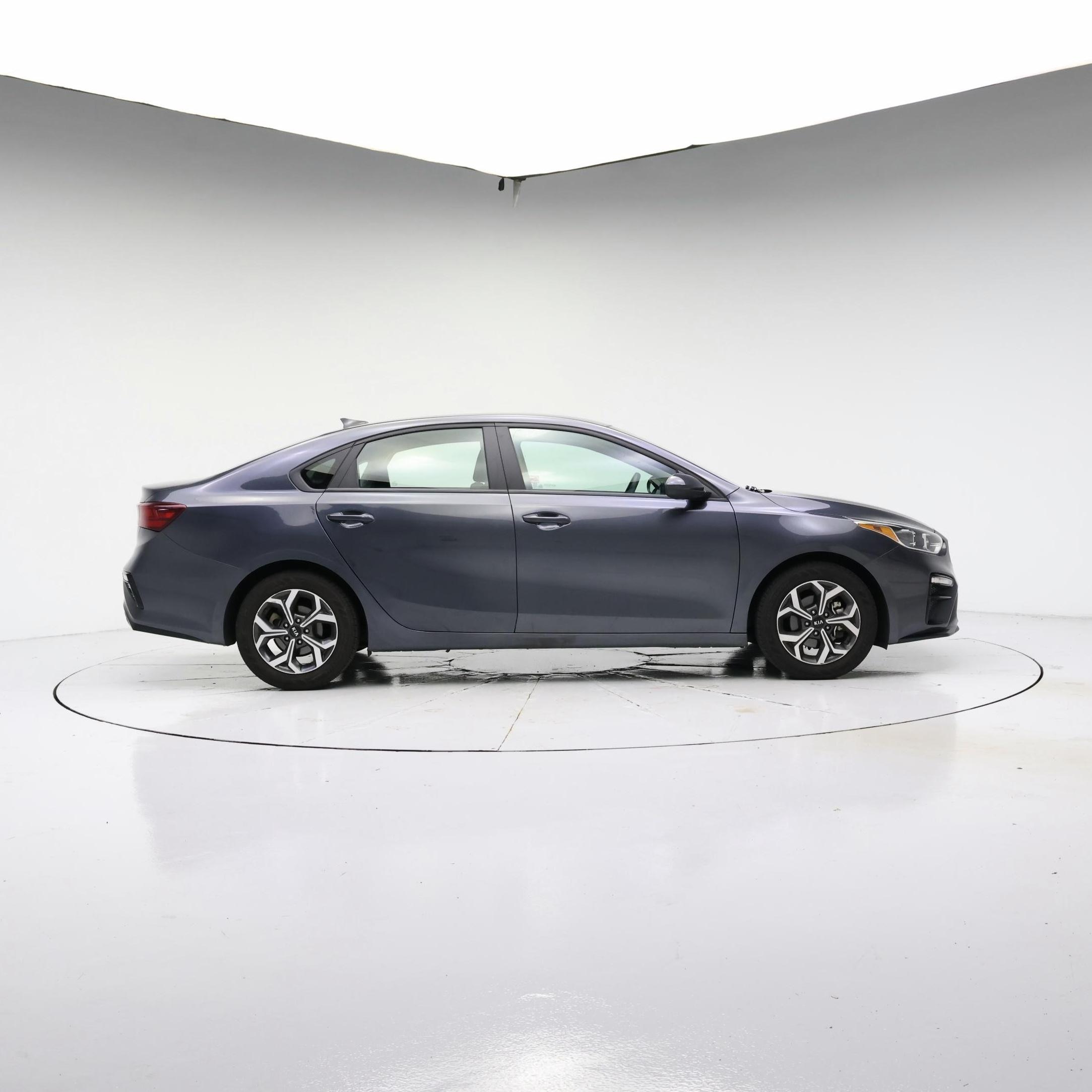 Thumbnail: 2020 Kia Forte - 7