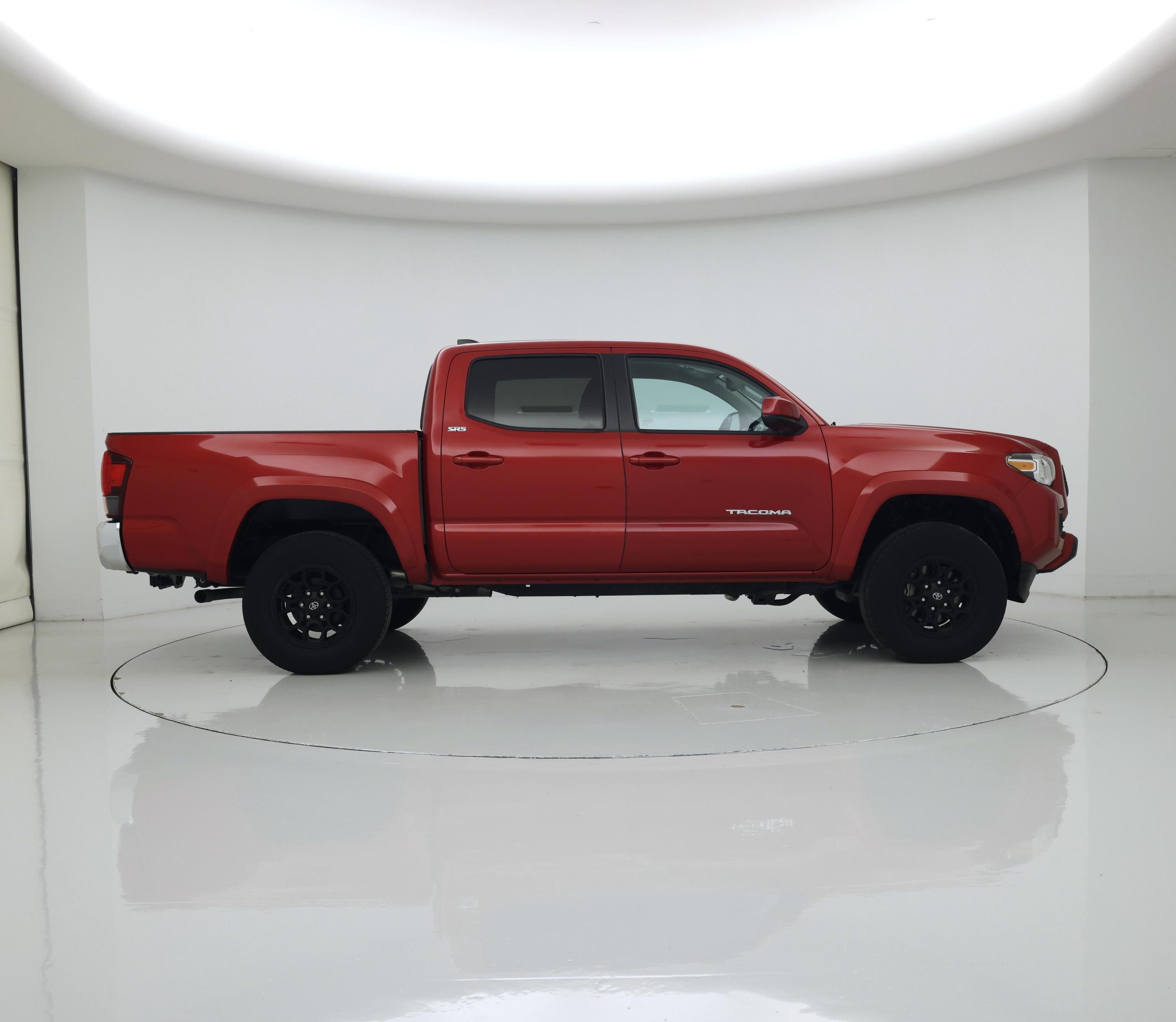 Thumbnail: 2021 Toyota Tacoma - 7