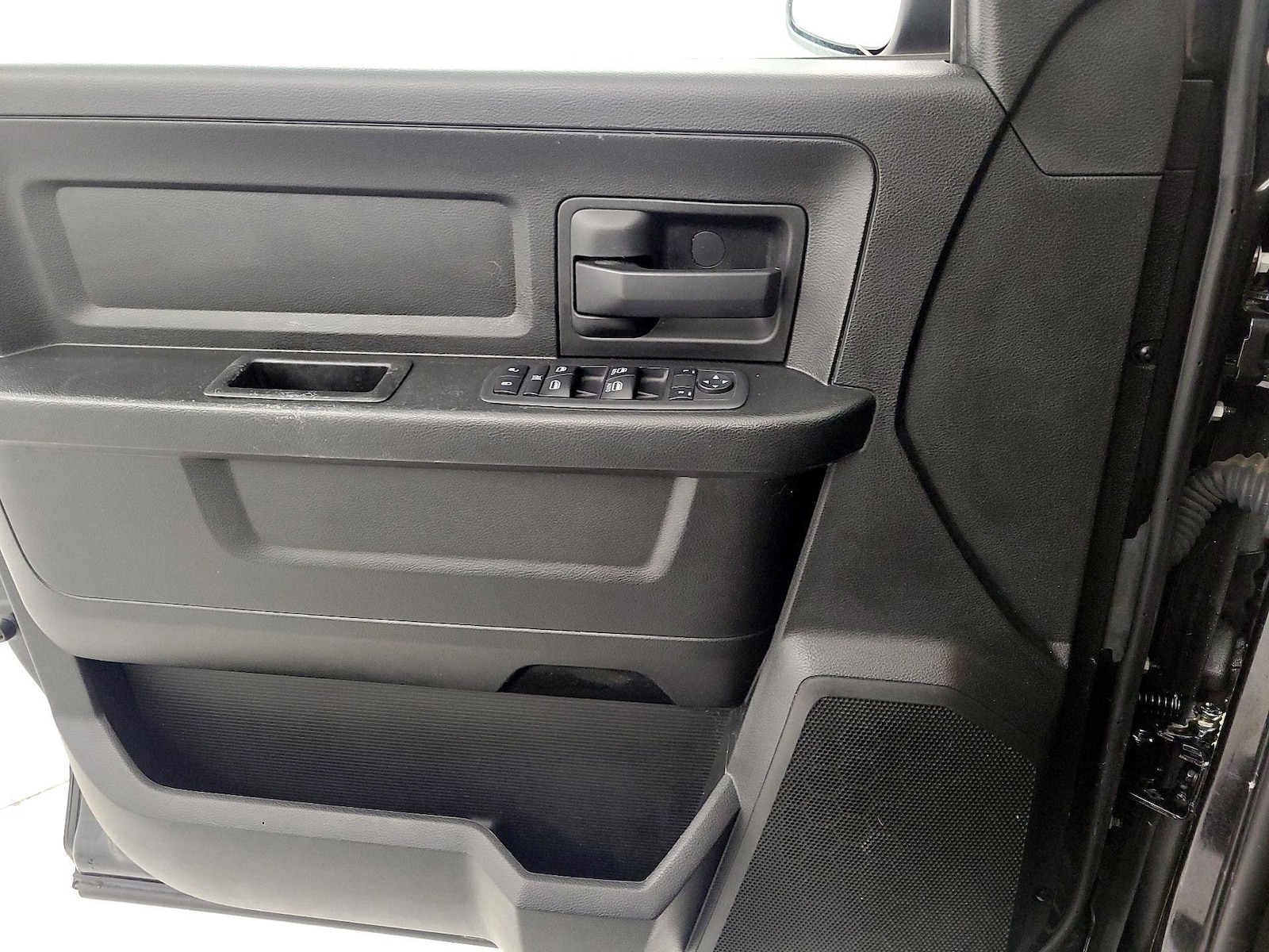 2019 RAM Ram 1500 Classic Express - Photo 13
