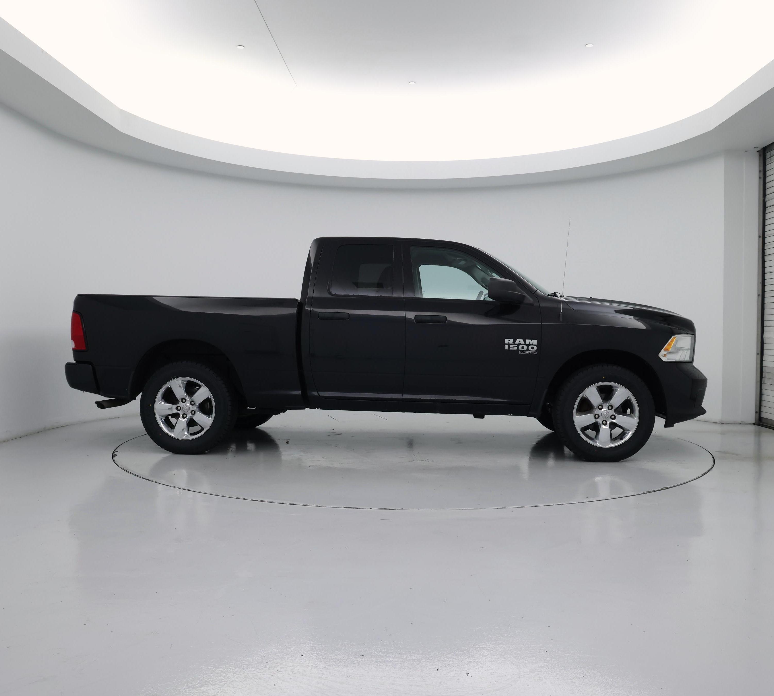 Thumbnail: 2019 RAM 1500 Classic - 7