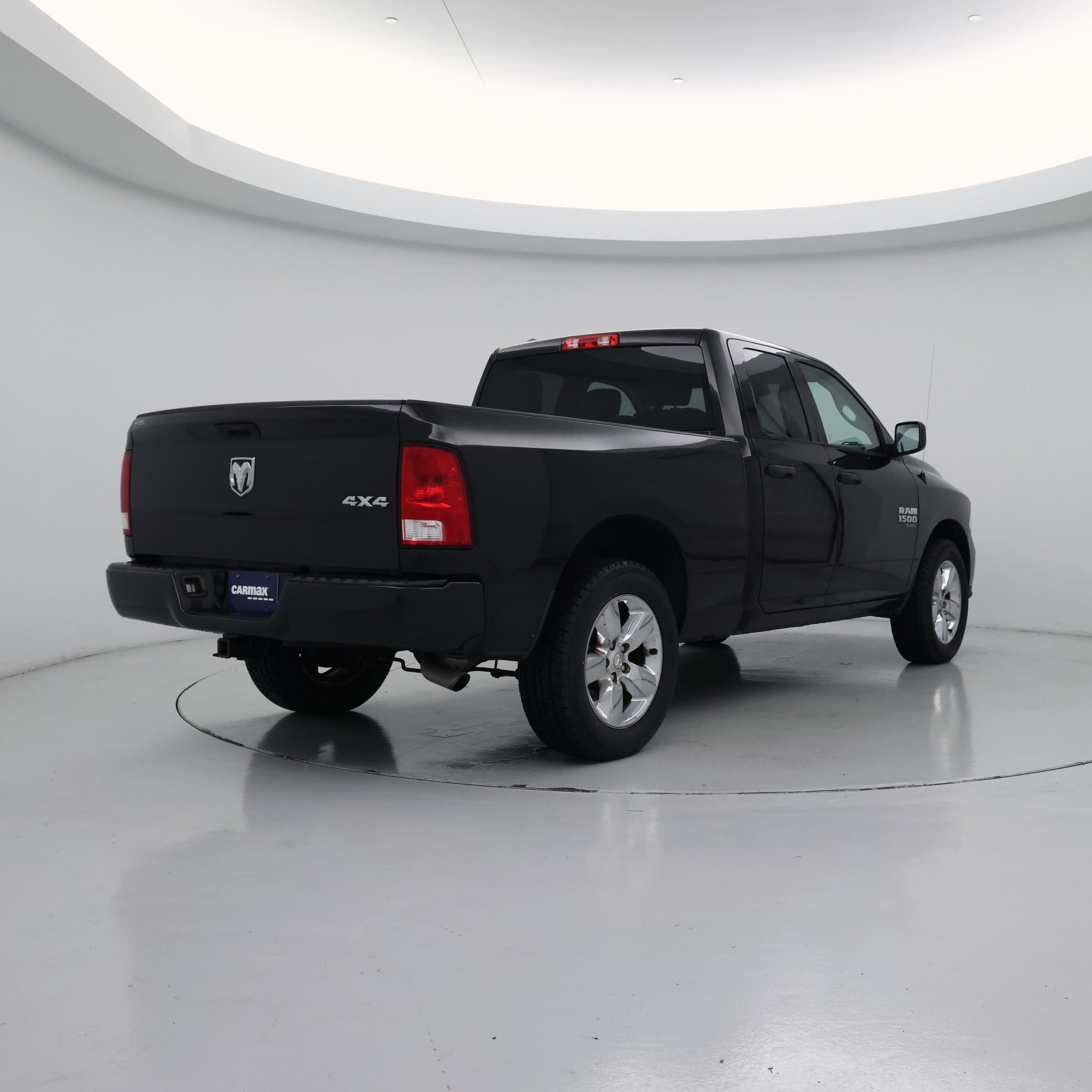 Thumbnail: 2019 RAM 1500 Classic - 8