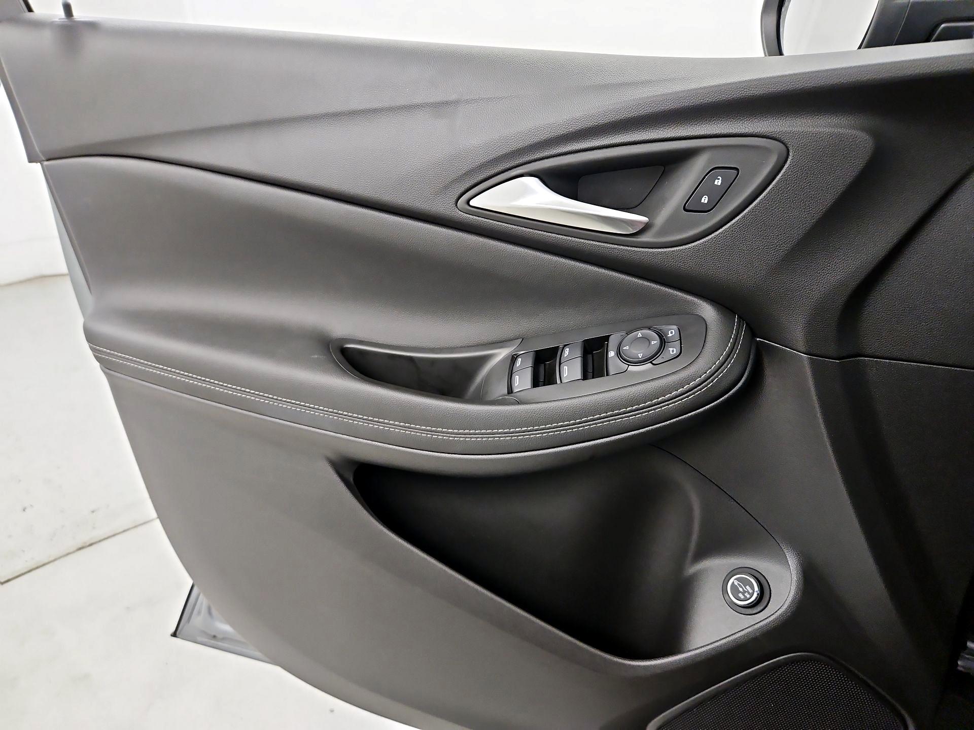Thumbnail: 2025 Buick Encore GX - 12