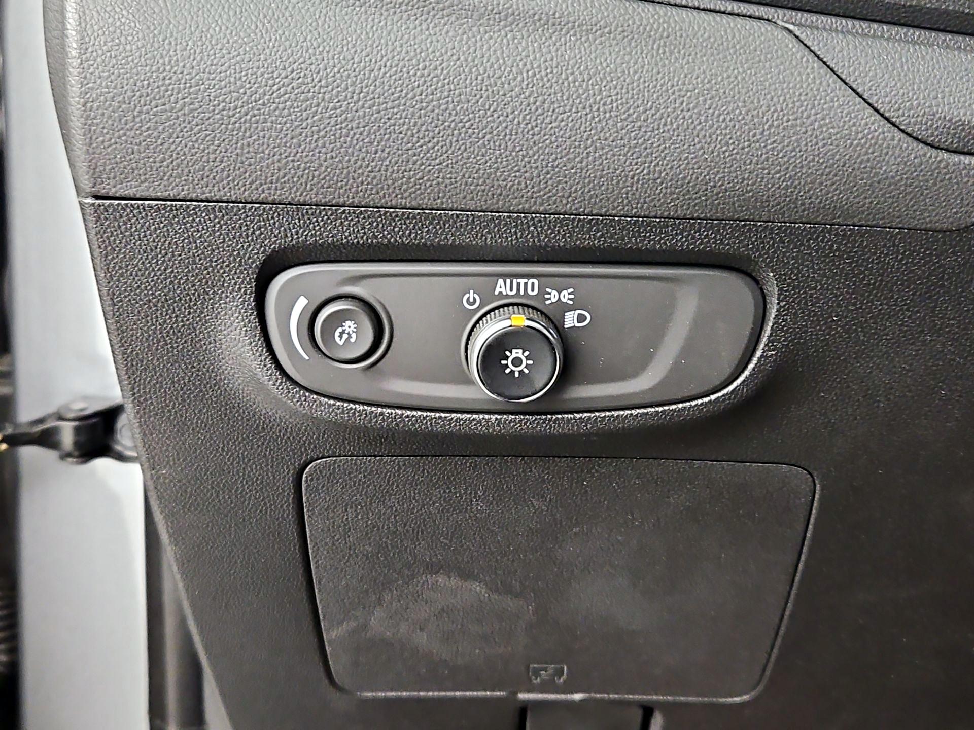 Thumbnail: 2025 Buick Encore GX - 13