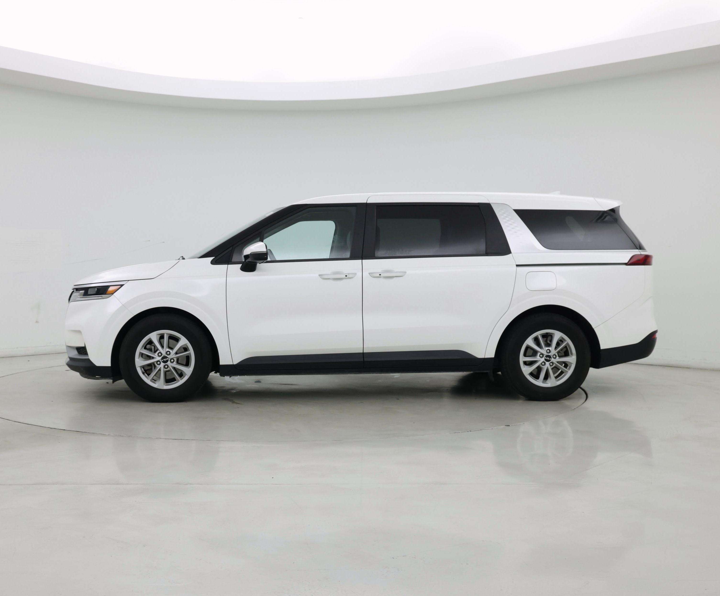 Thumbnail: 2023 Kia Carnival - 3
