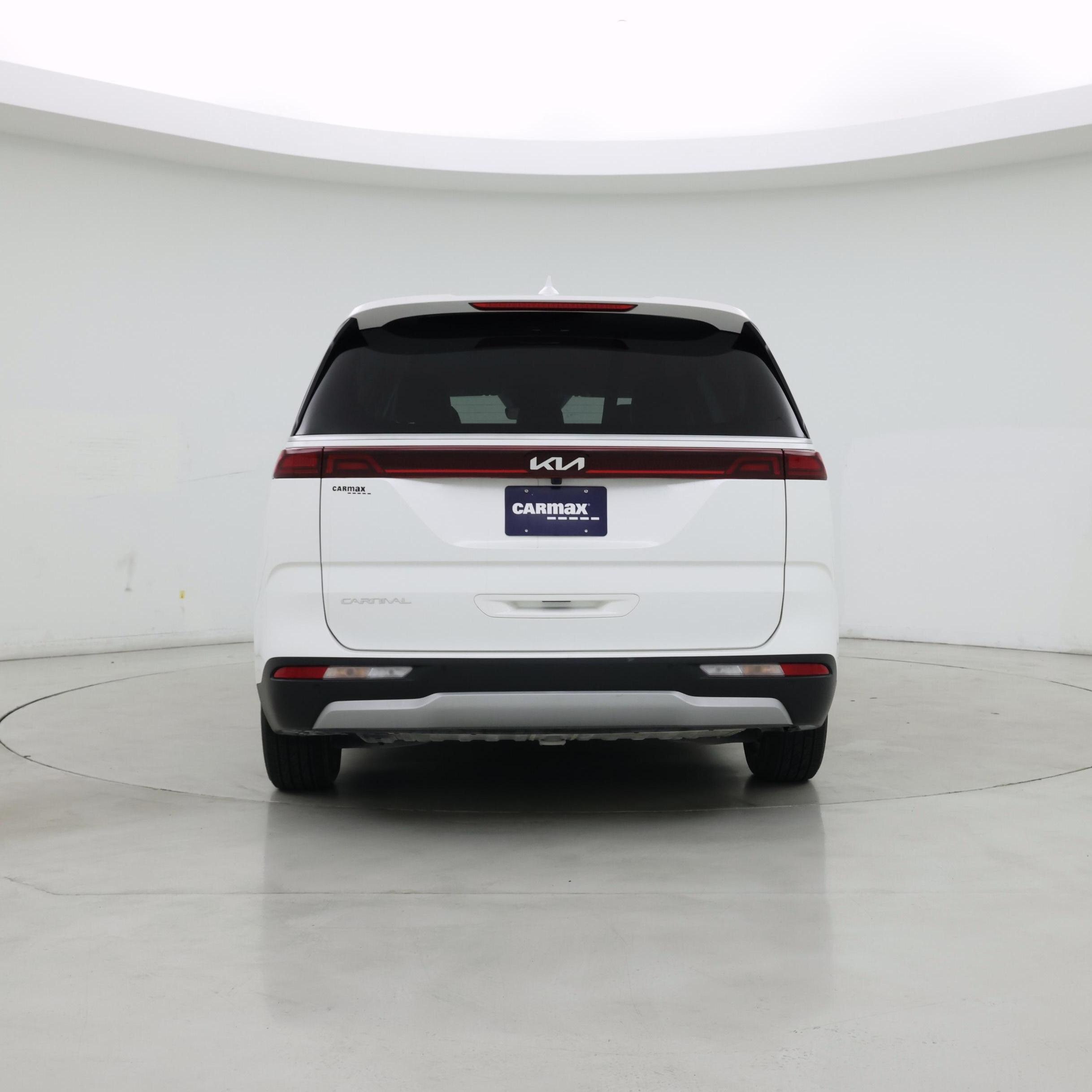 Thumbnail: 2023 Kia Carnival - 6