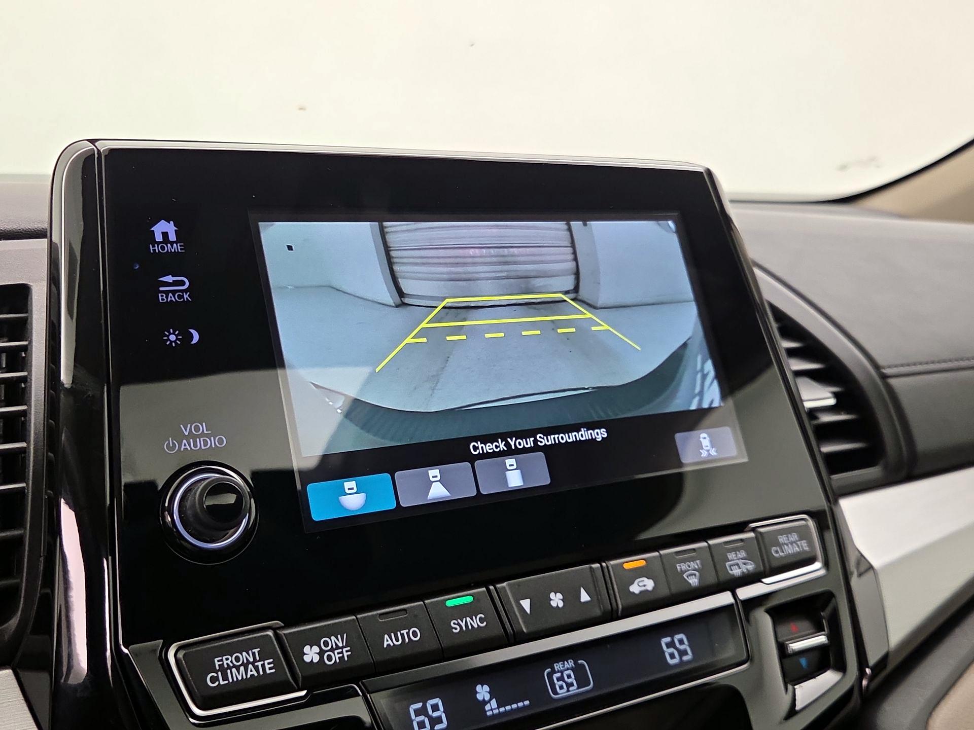 Thumbnail: 2021 Honda Odyssey - 14