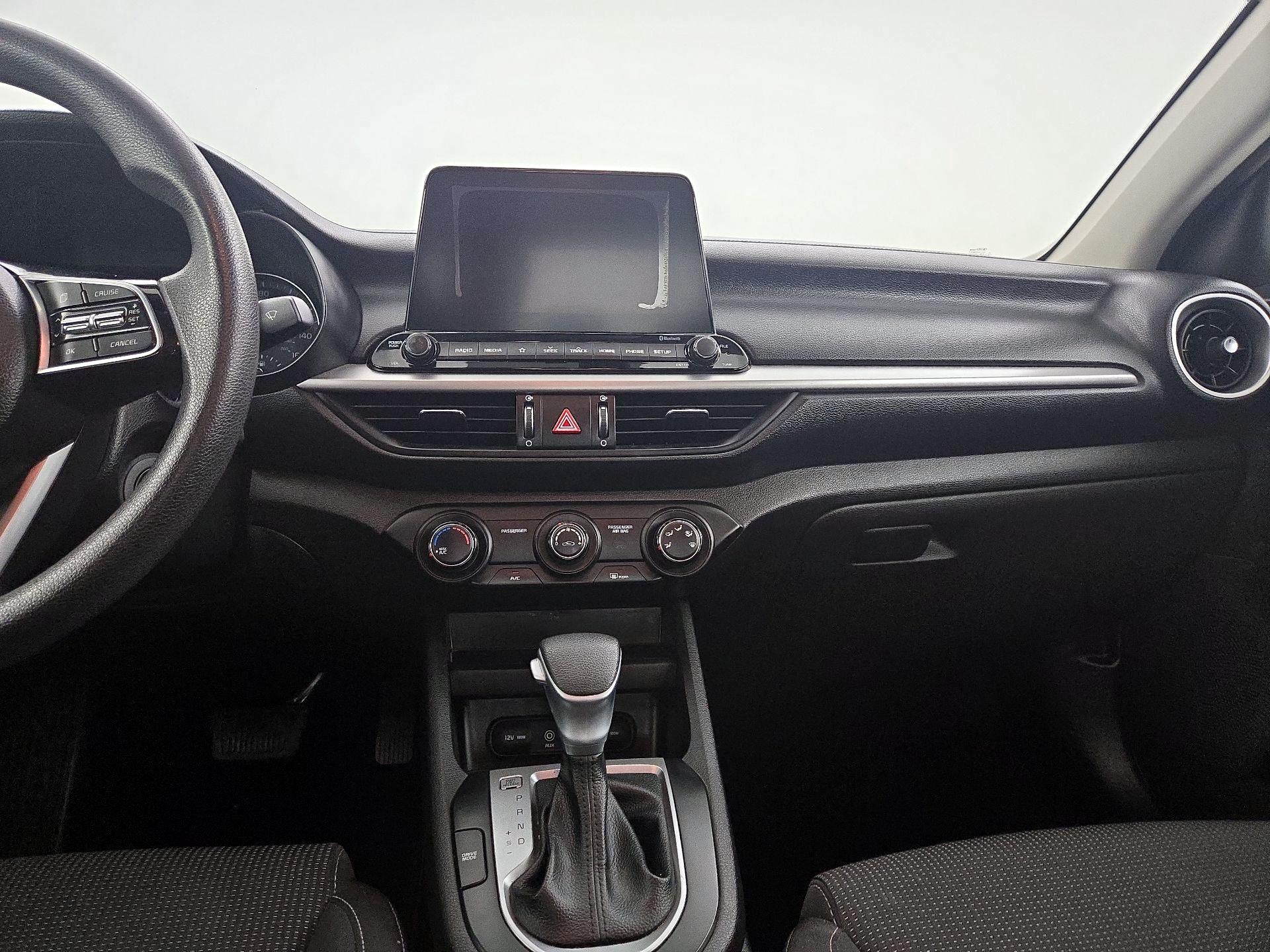 Thumbnail: 2021 Kia Forte - 9