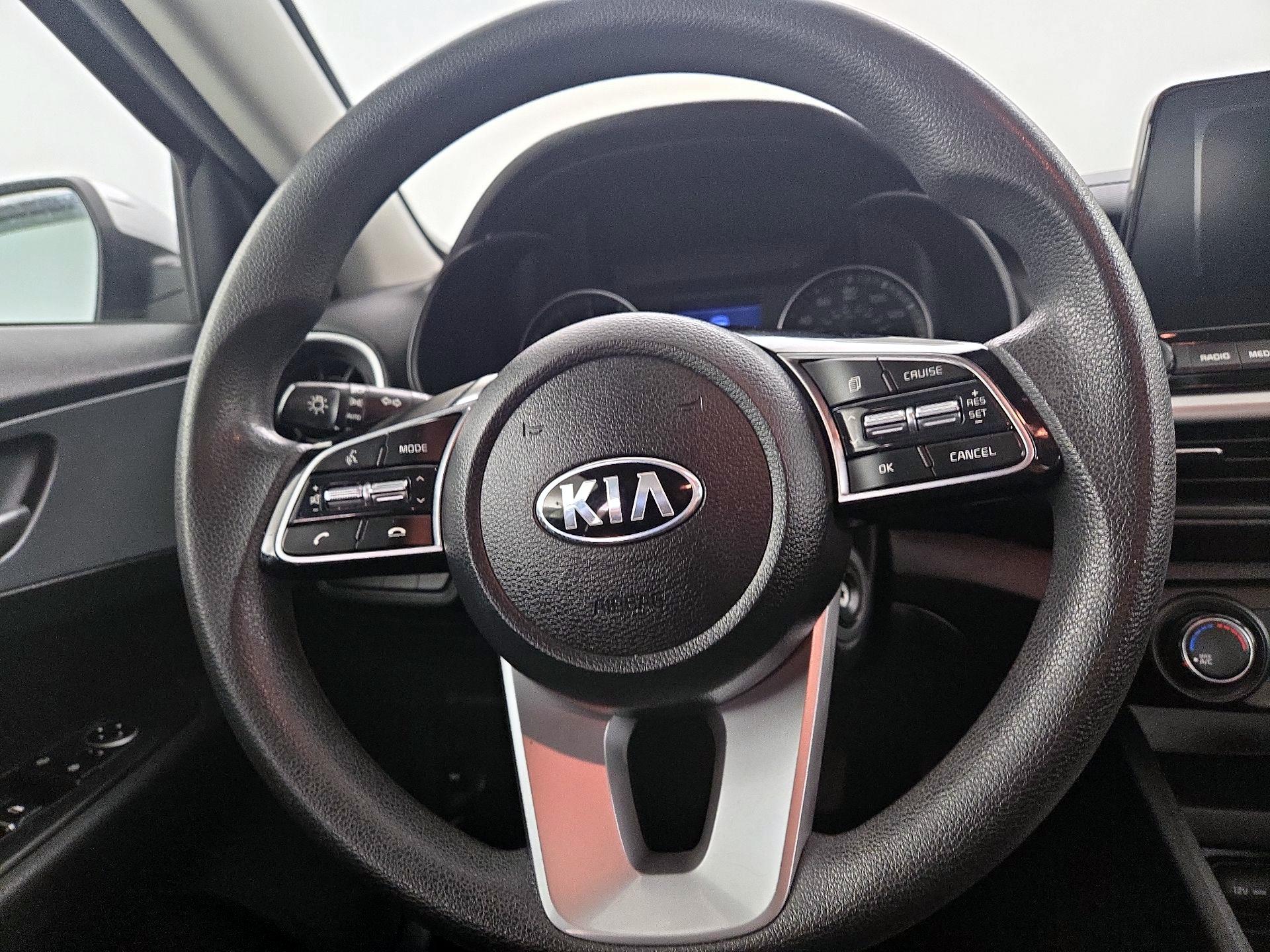 Thumbnail: 2021 Kia Forte - 10