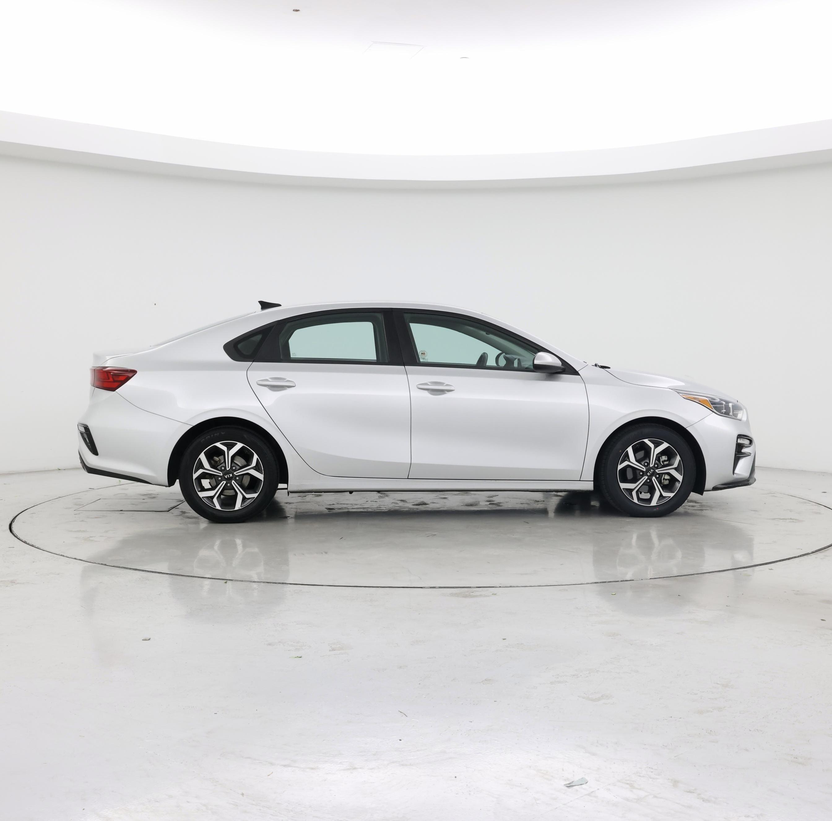 Thumbnail: 2021 Kia Forte - 7