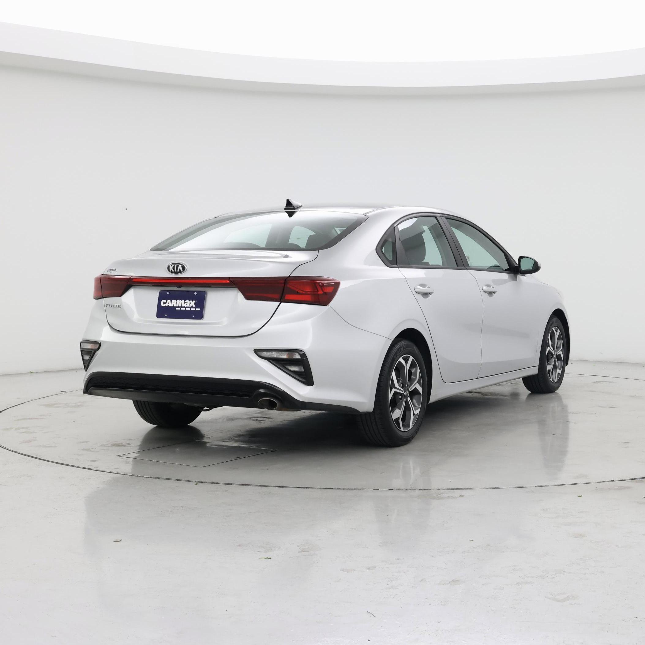 Thumbnail: 2021 Kia Forte - 8