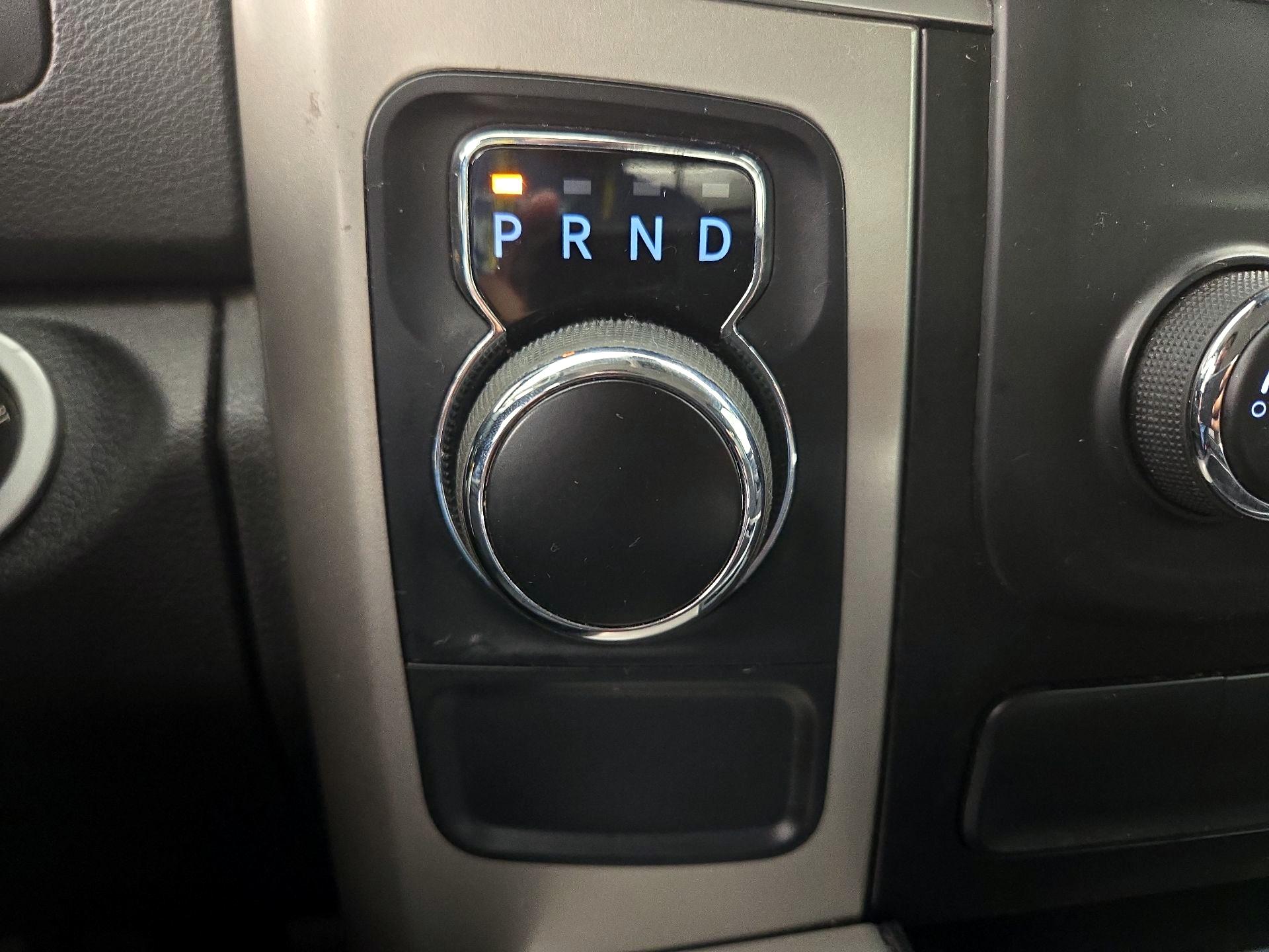 Thumbnail: 2019 RAM 1500 Classic - 17