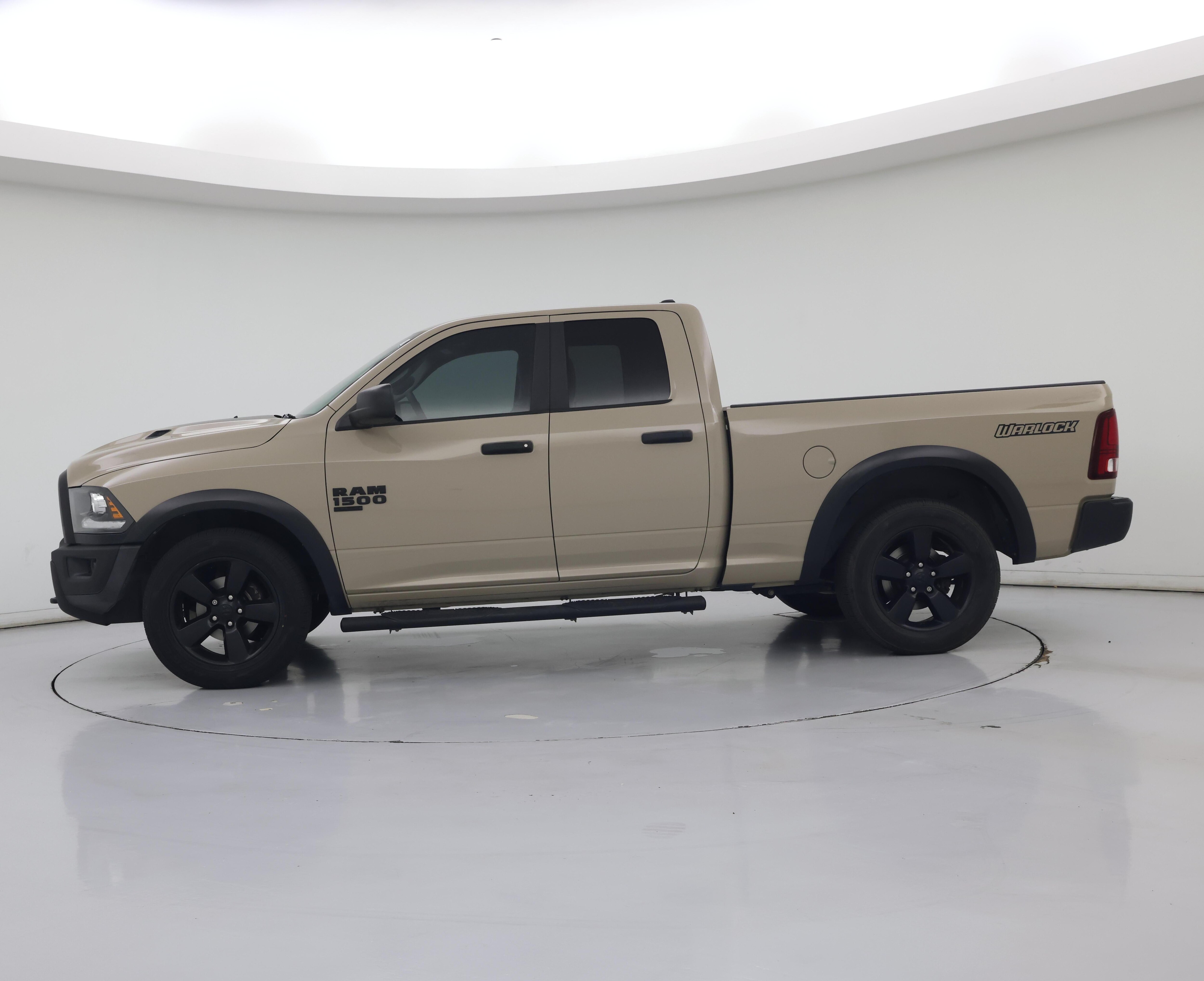 Thumbnail: 2019 RAM 1500 Classic - 3
