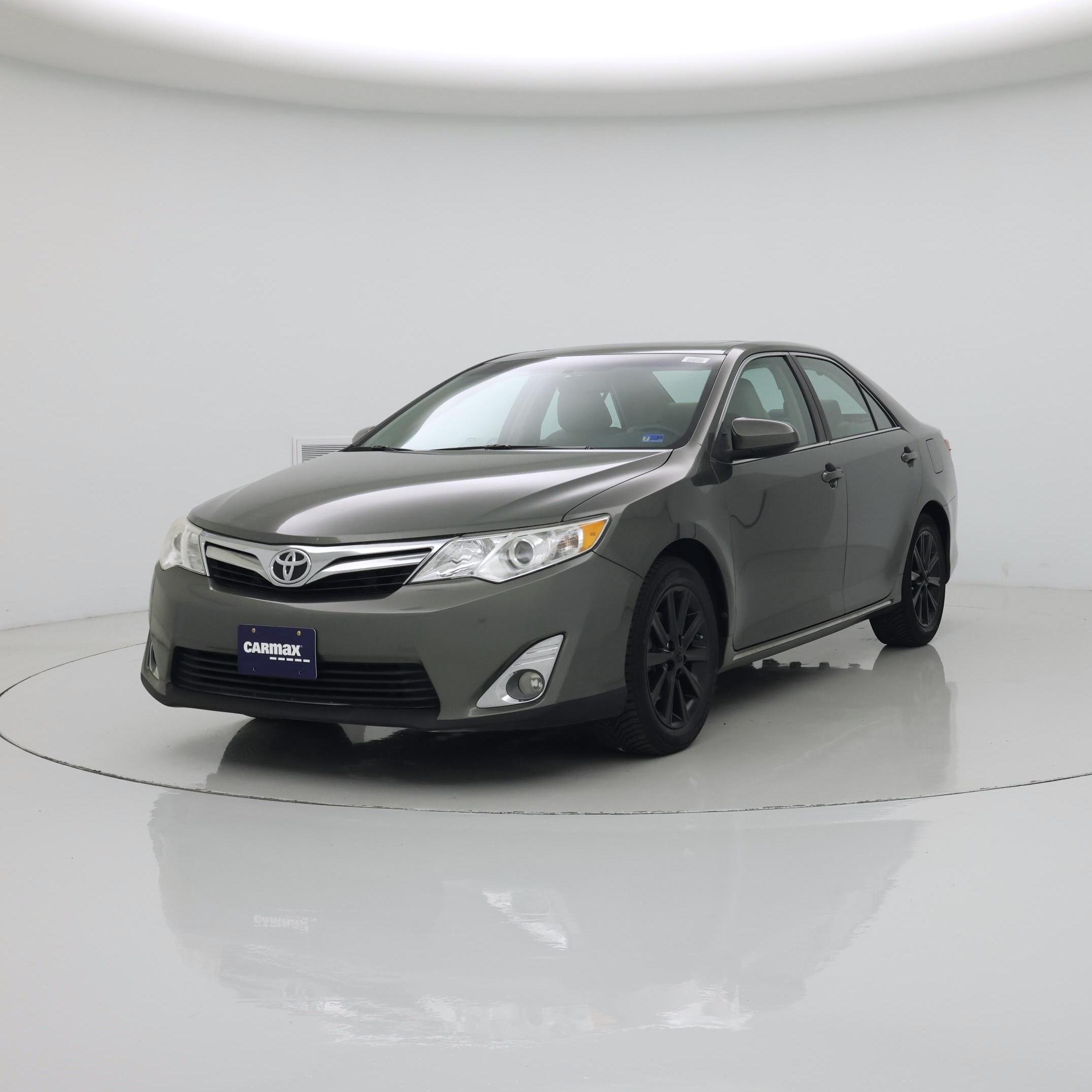 Thumbnail: 2014 Toyota Camry - 4