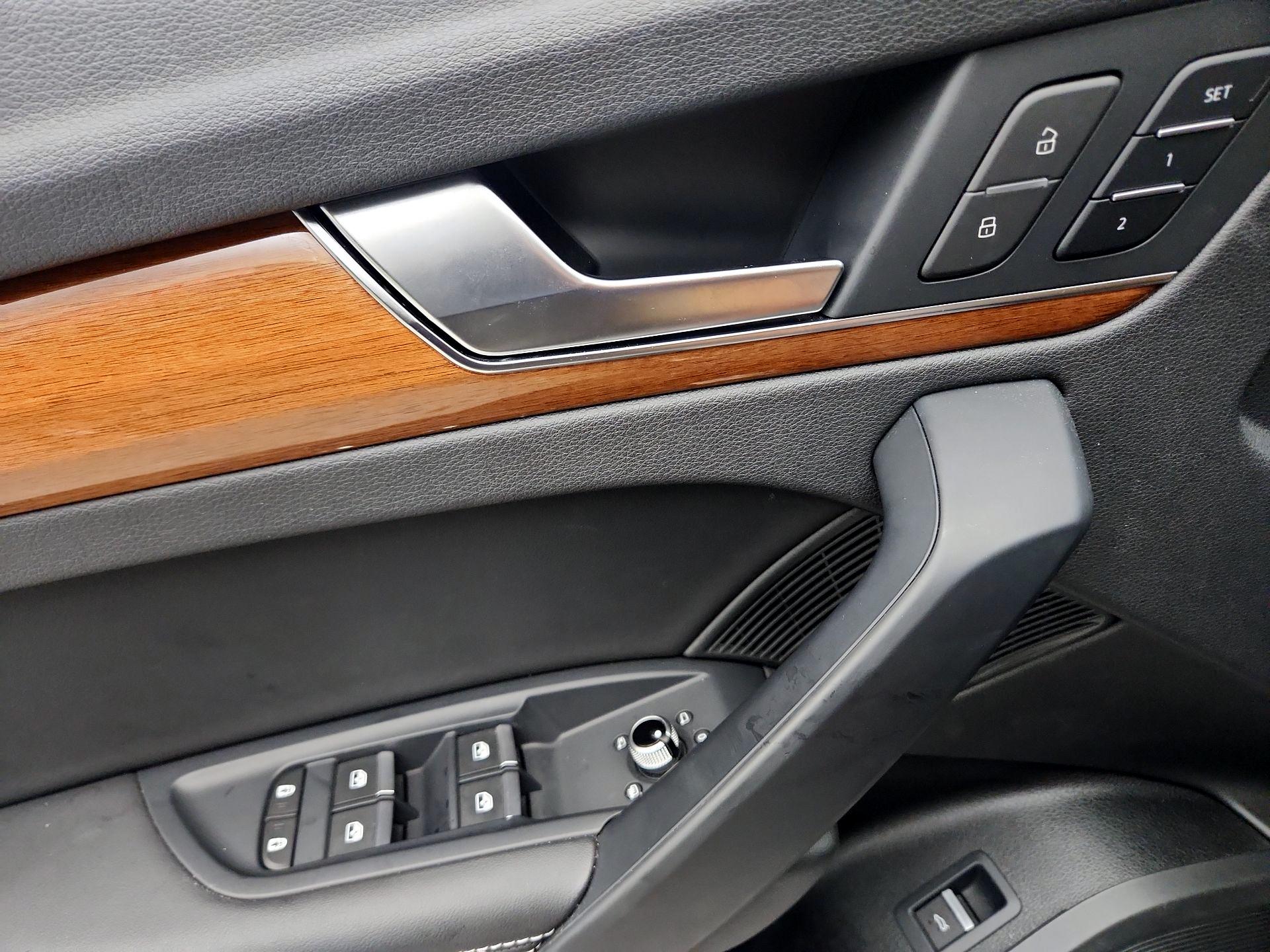 Thumbnail: 2022 Audi Q5 - 12