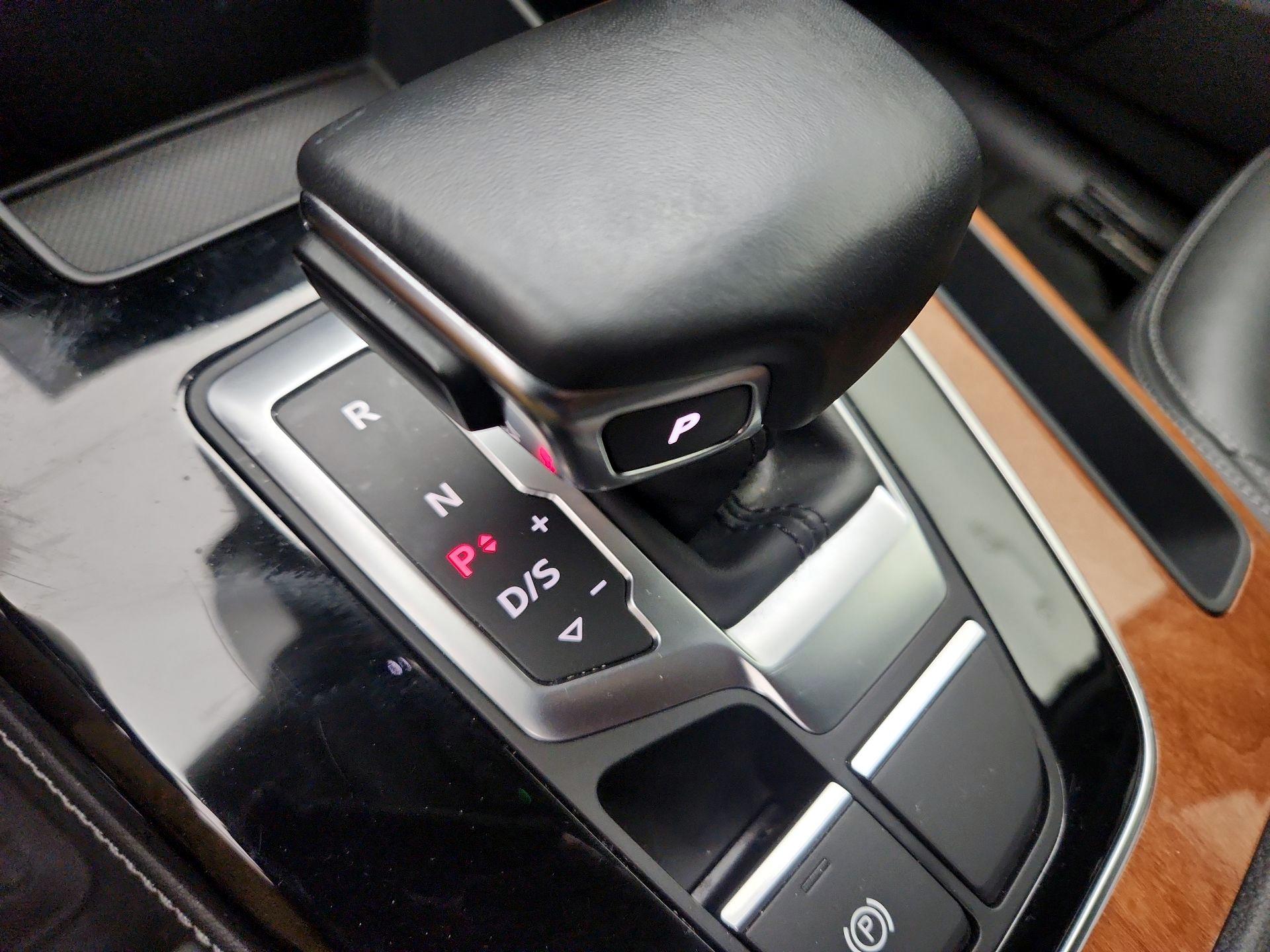 Thumbnail: 2022 Audi Q5 - 17