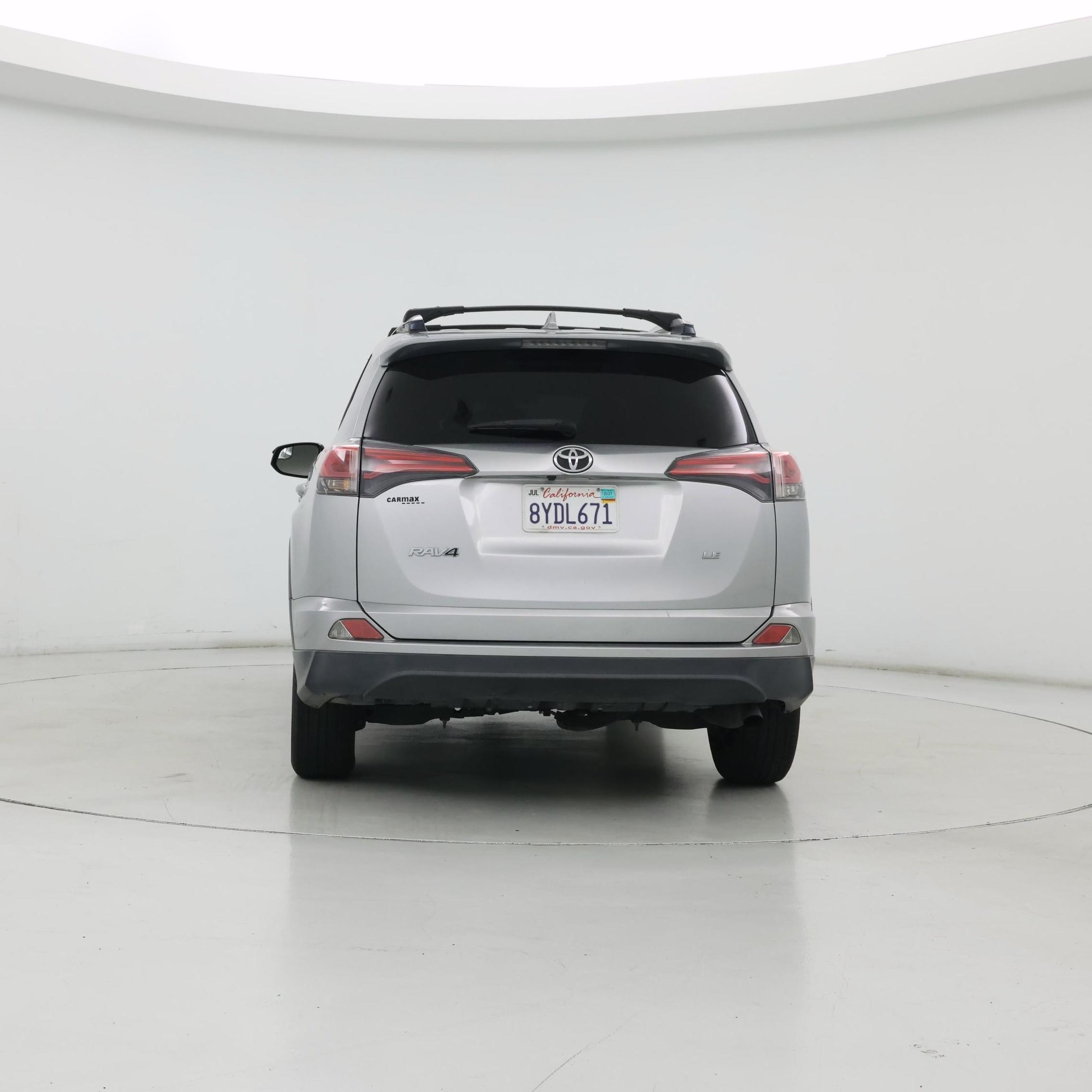 Thumbnail: 2018 Toyota RAV4 - 6