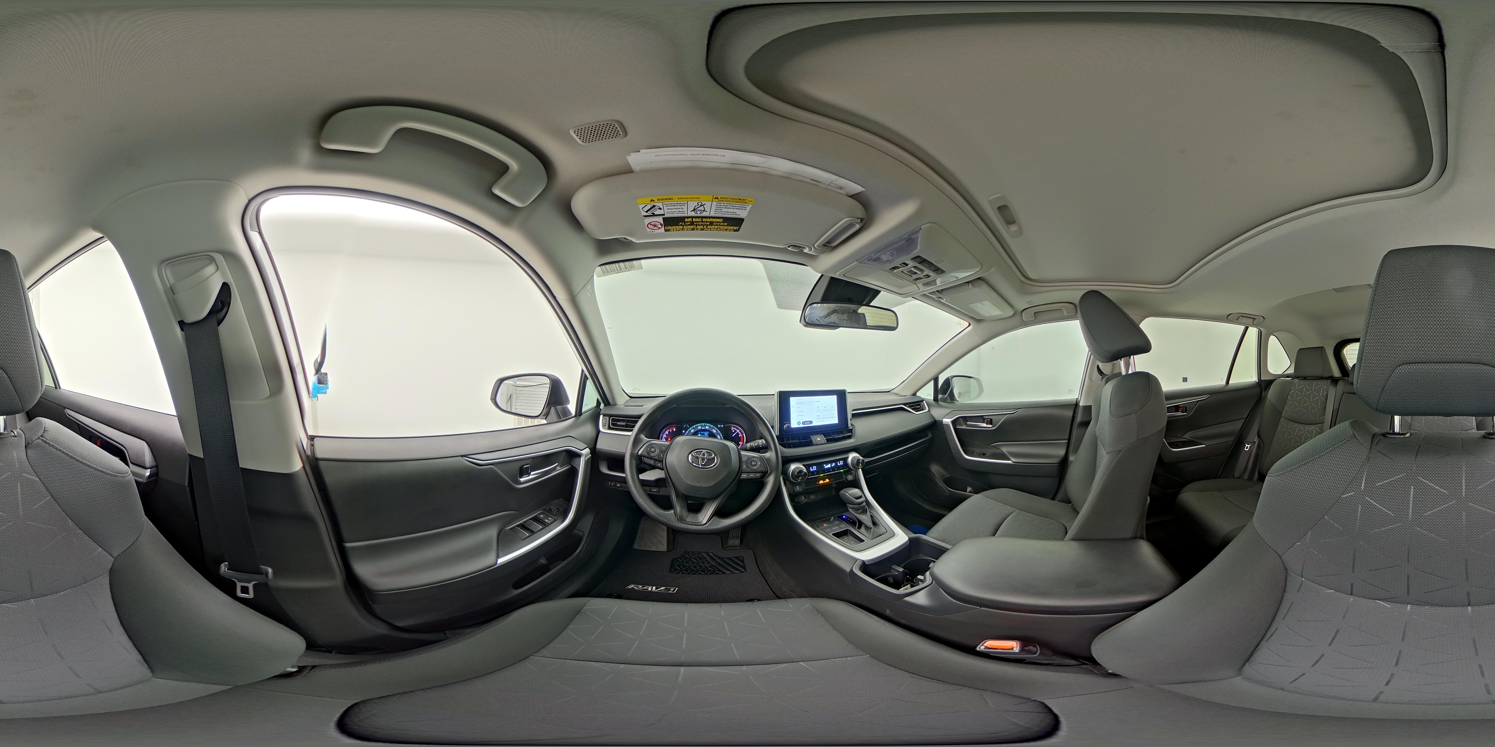 2025 Toyota RAV4 XLE - Photo 26