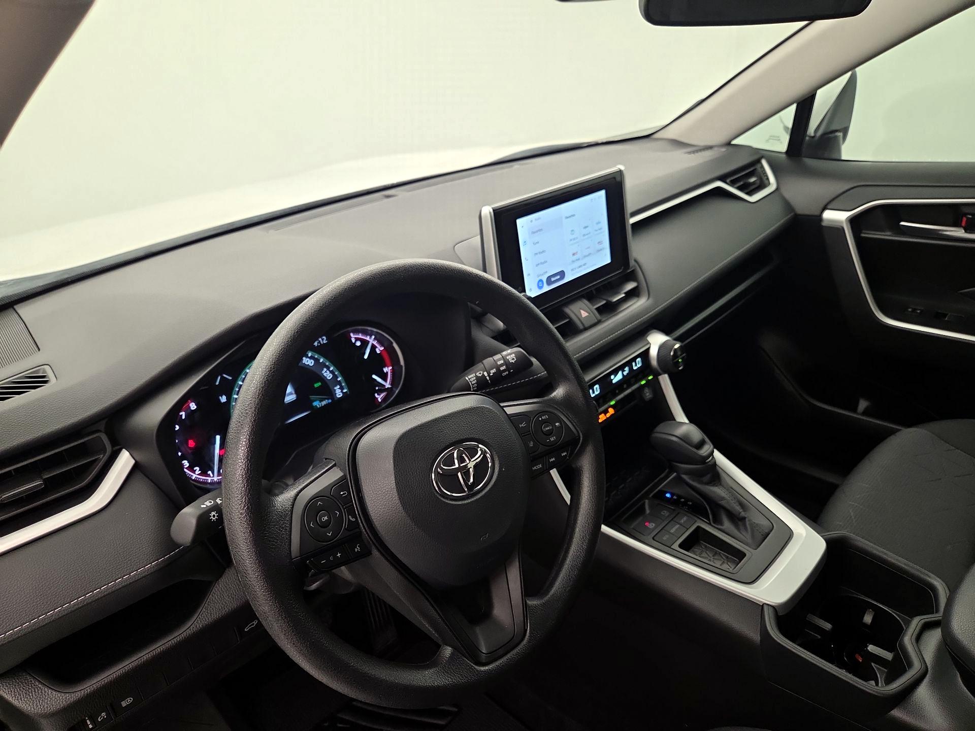 Thumbnail: 2025 Toyota RAV4 - 9