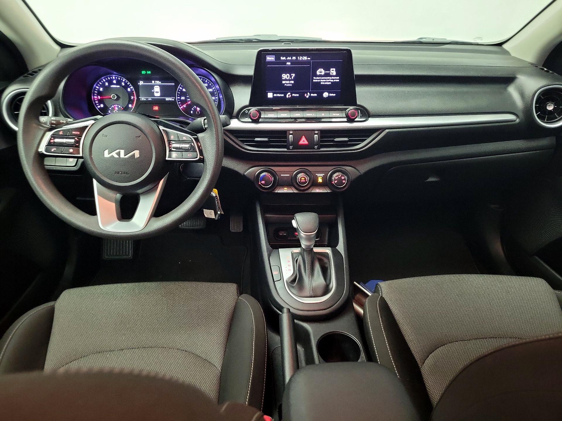 Thumbnail: 2024 Kia Forte - 9