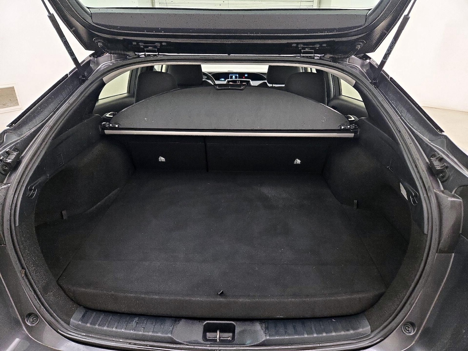 2021 Toyota Prius Prime LE - Photo 18