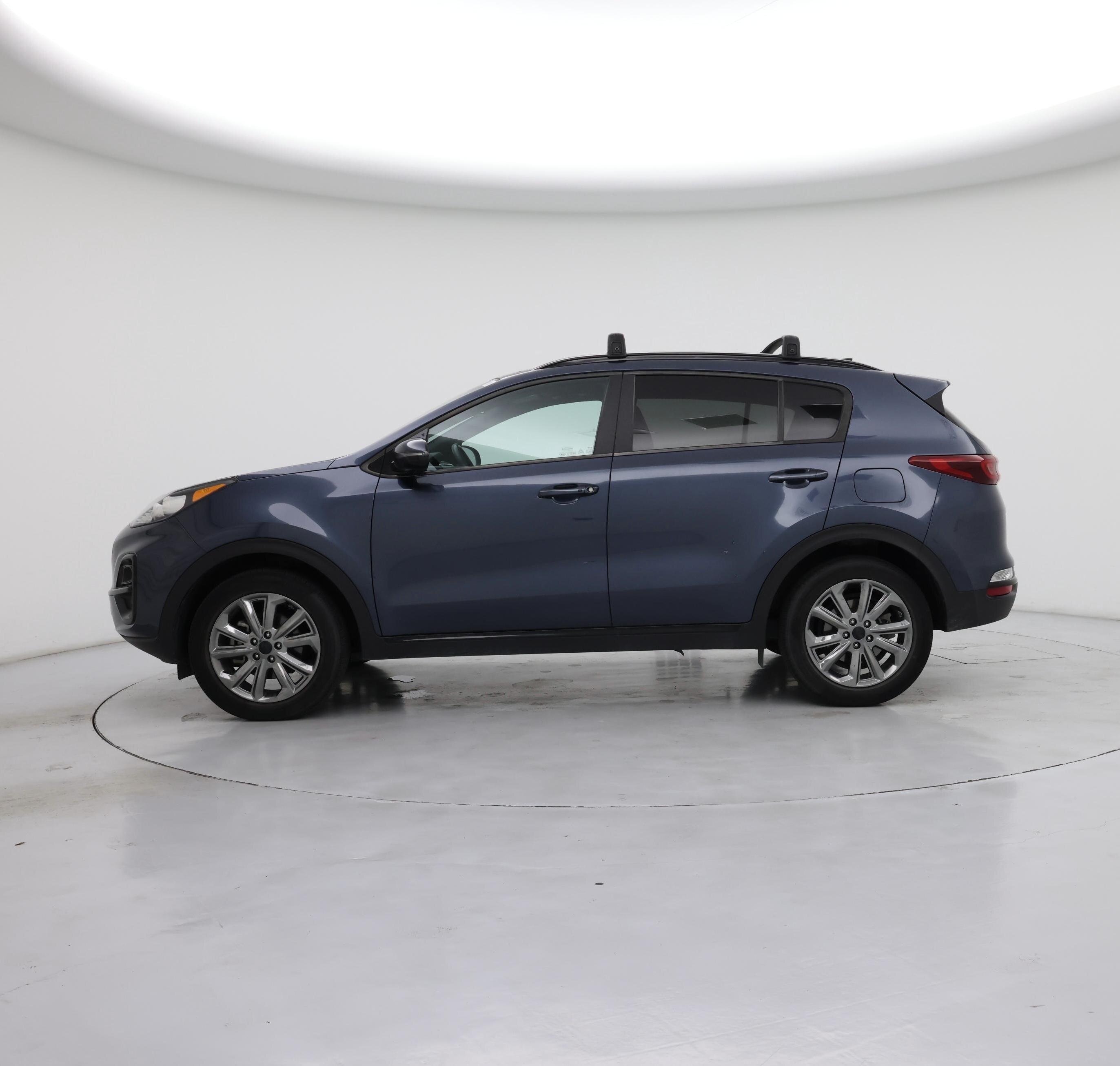 Thumbnail: 2022 Kia Sportage - 3