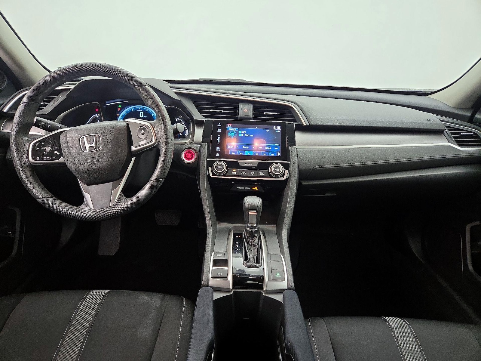 Apple CarPlay® & Android Auto™