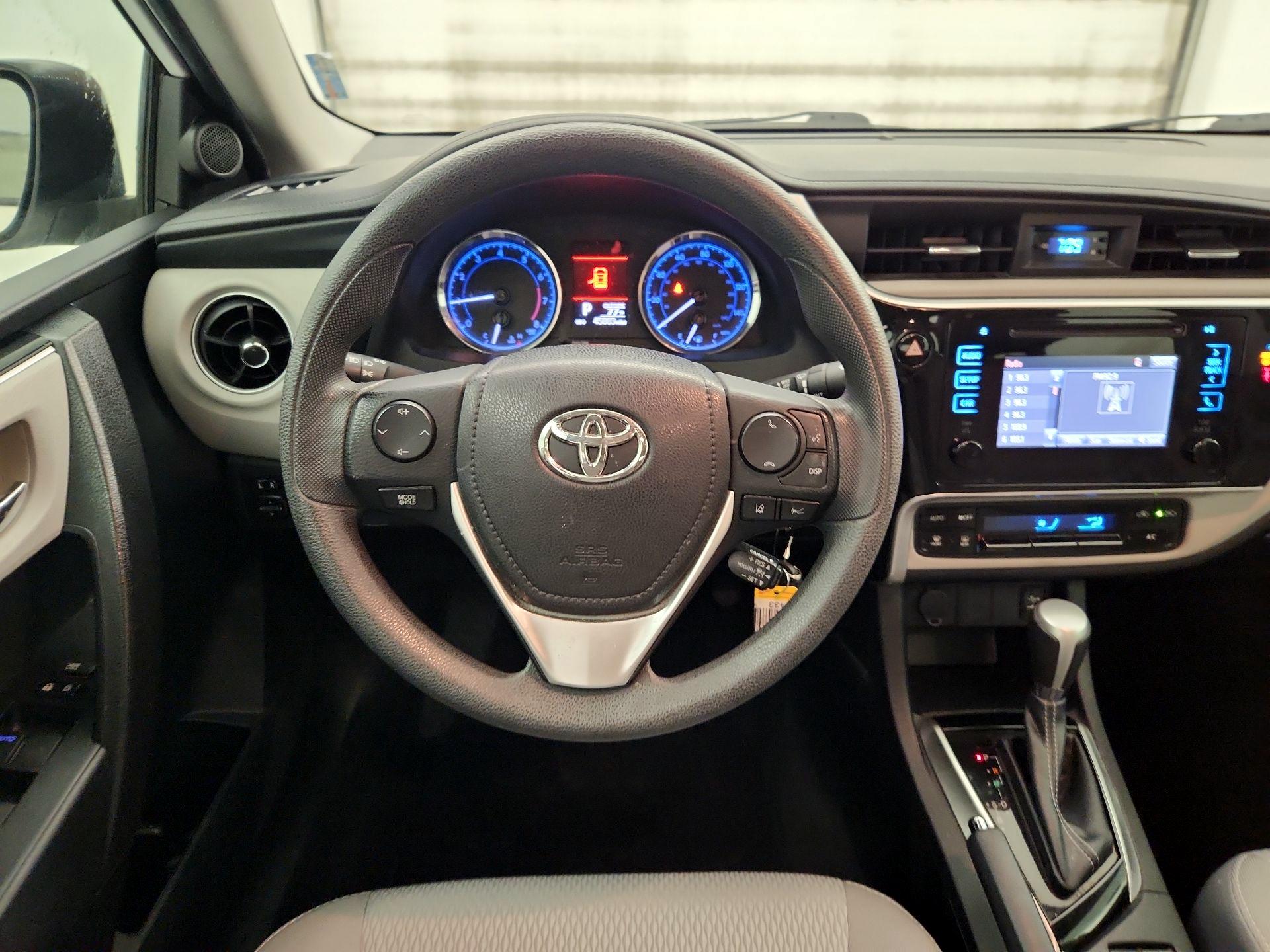 Thumbnail: 2018 Toyota Corolla - 10